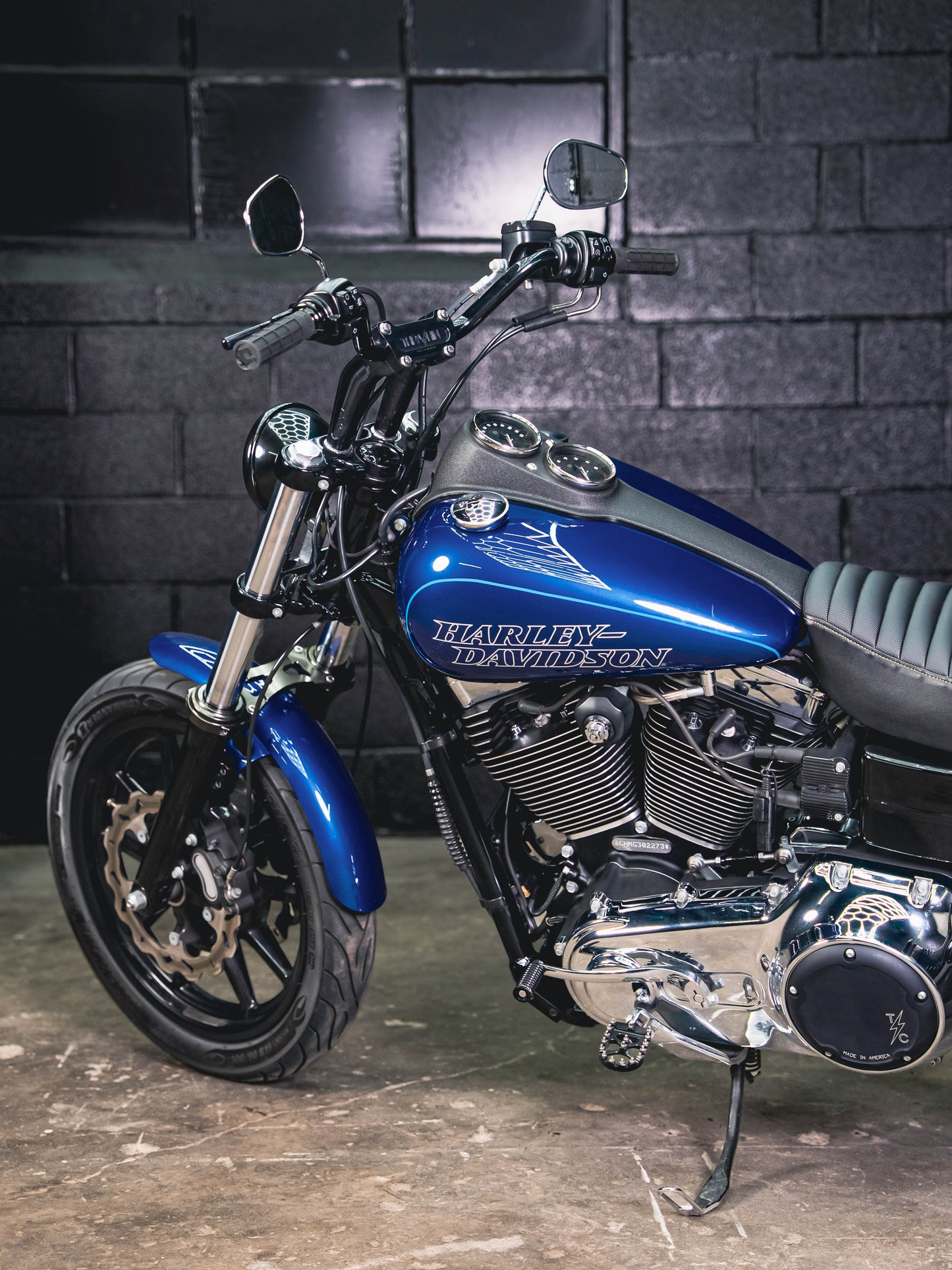 2016 FXDL