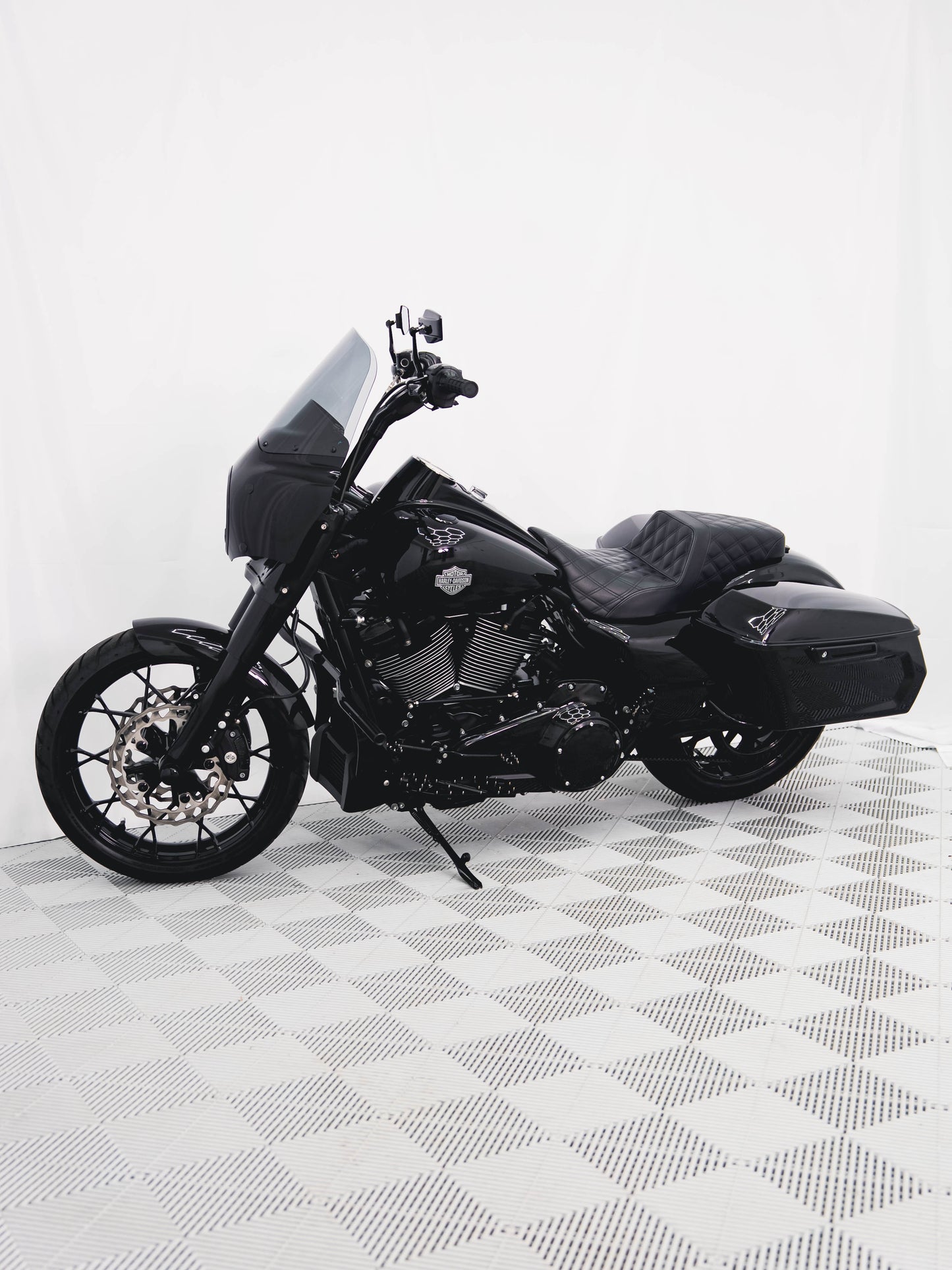 2023 ROAD KING SPECIAL