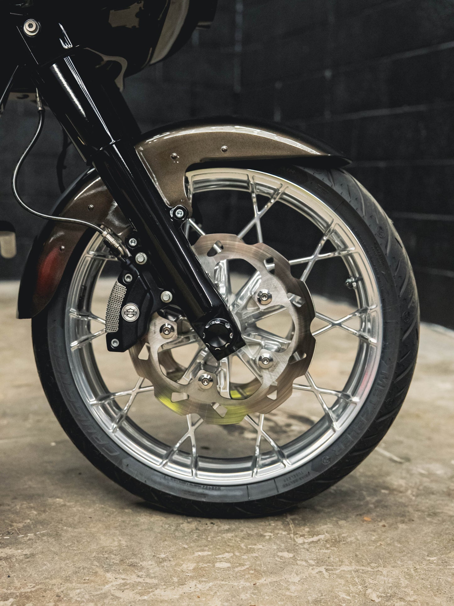 2020 ROAD GLIDE RIVER ROCK GREY