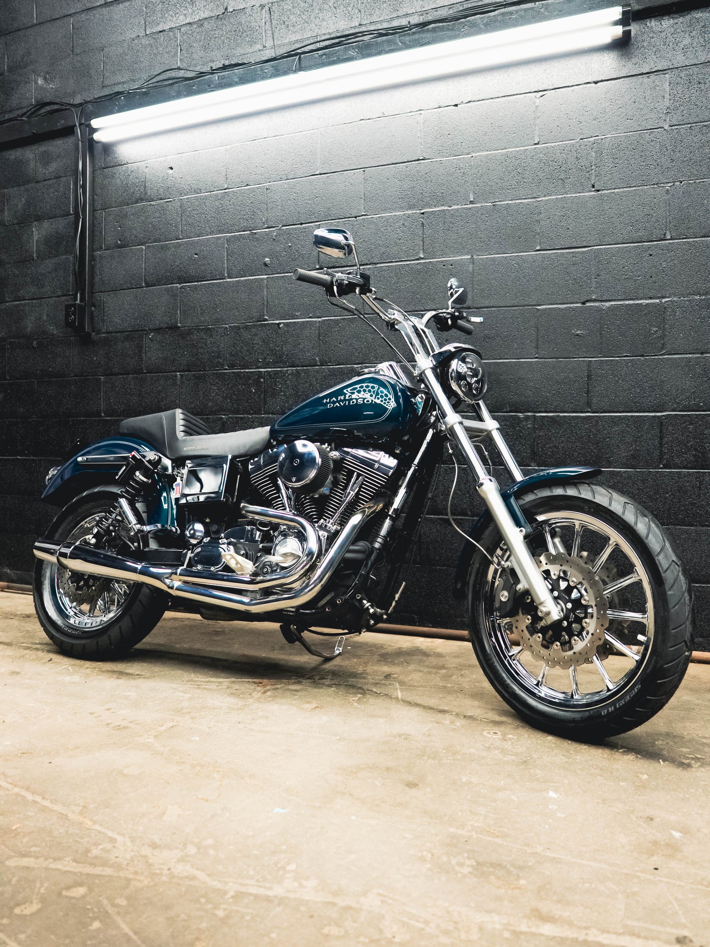 2002 FXDL JADE SUNGLO