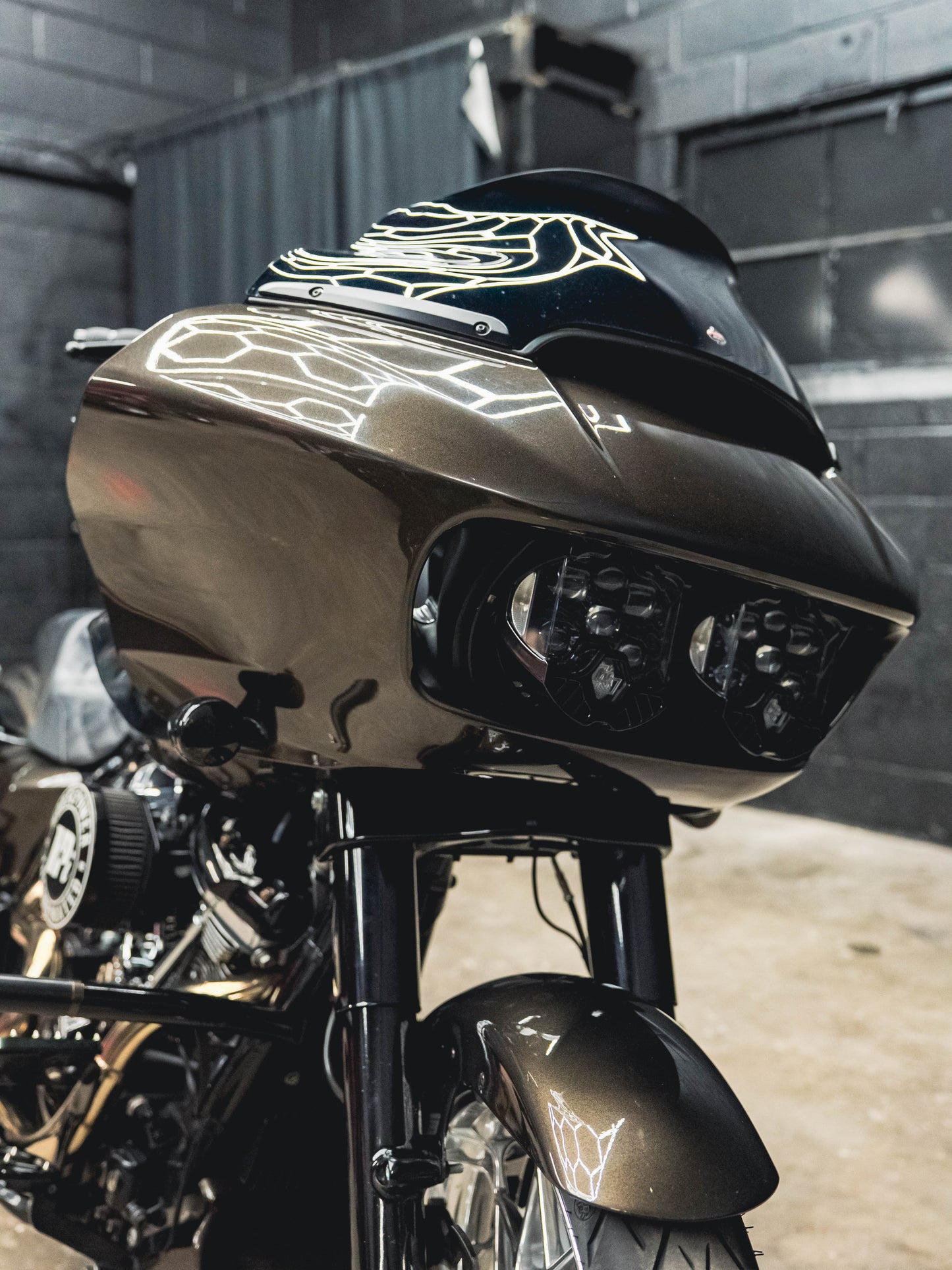 2020 ROAD GLIDE RIVER ROCK GREY