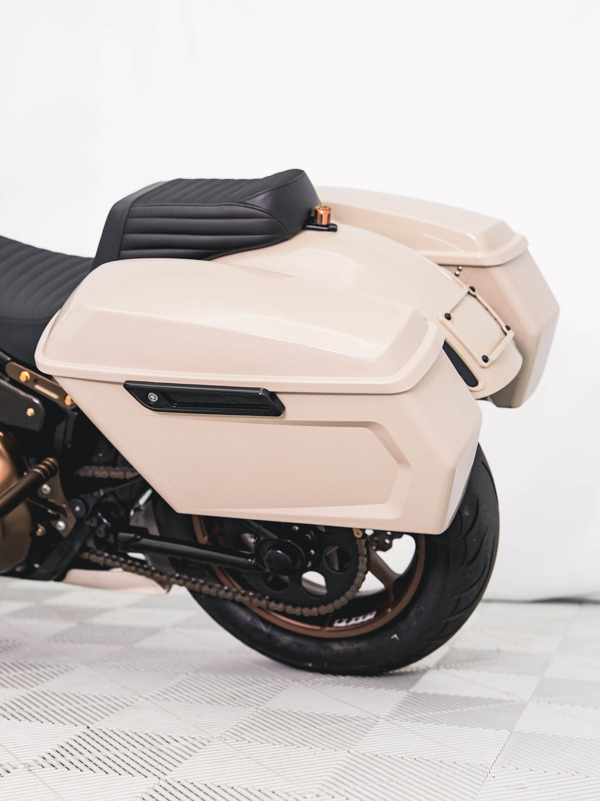 2023 LOW RIDER ST 128" 141HP!