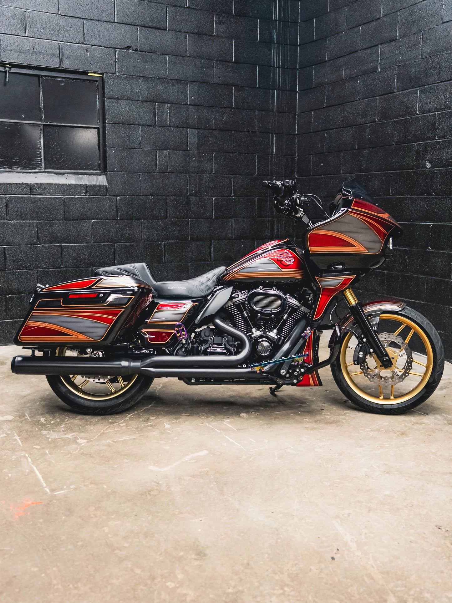 2022 ROAD GLIDE ST MOONSHINE HP