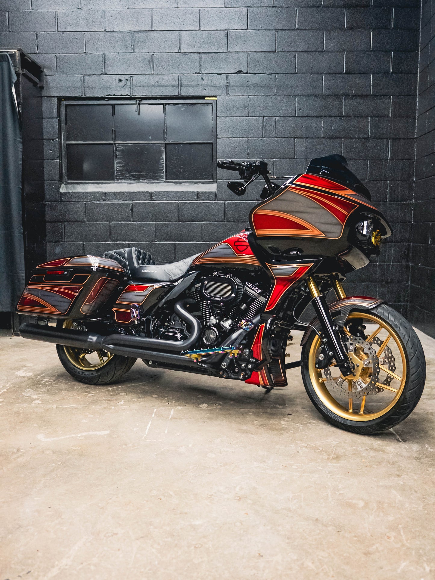 2022 ROAD GLIDE ST MOONSHINE HP