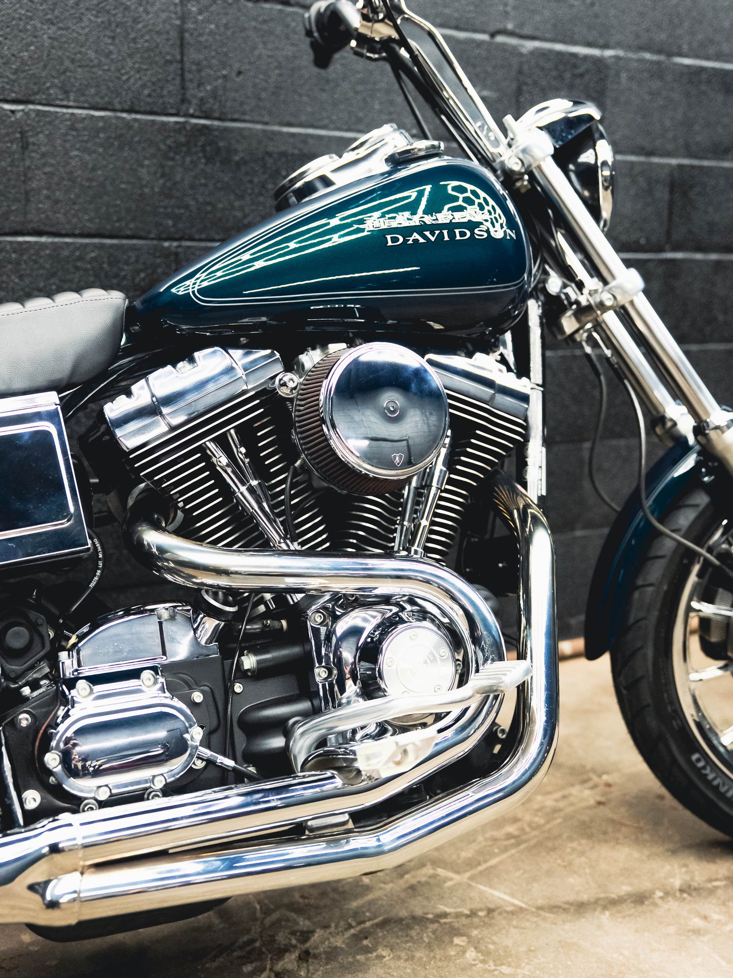 2002 FXDL JADE SUNGLO