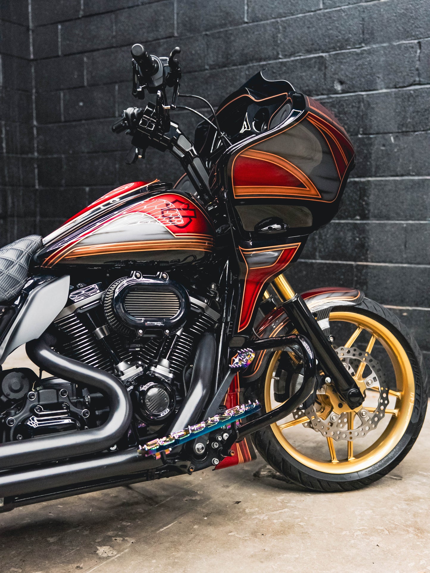 2022 ROAD GLIDE ST MOONSHINE HP