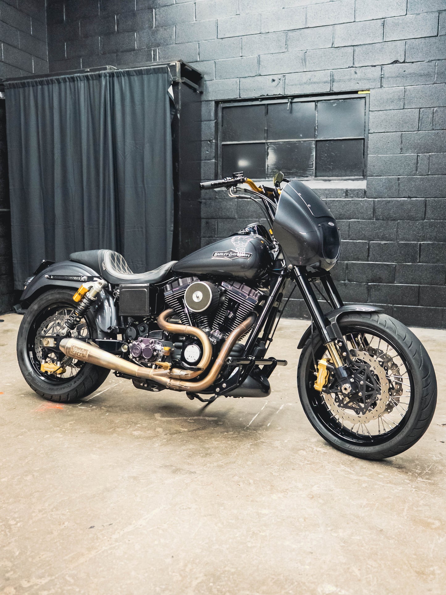 2005 FXDLI POPS GARAGE BUILD!