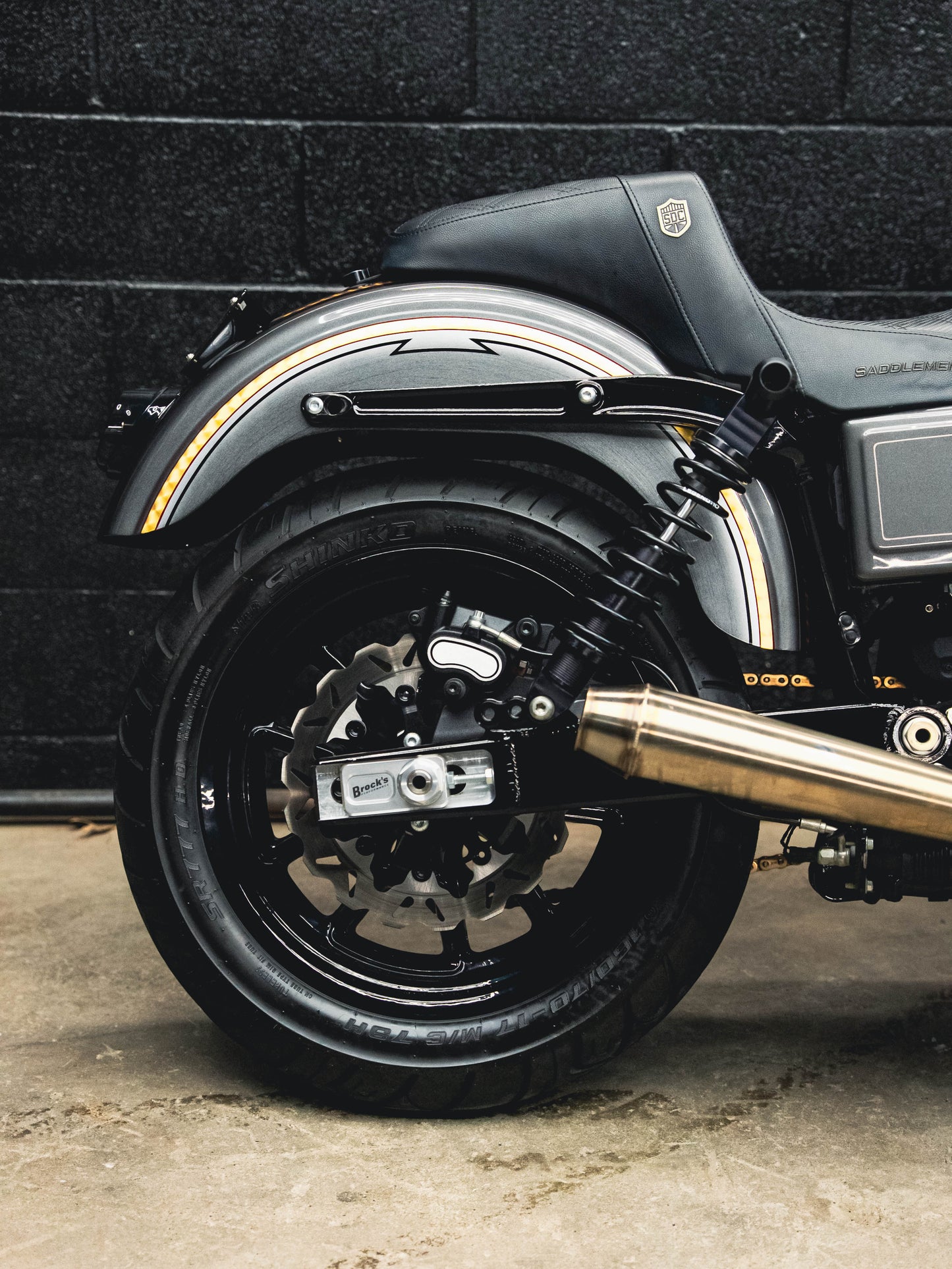 2016 FXDL