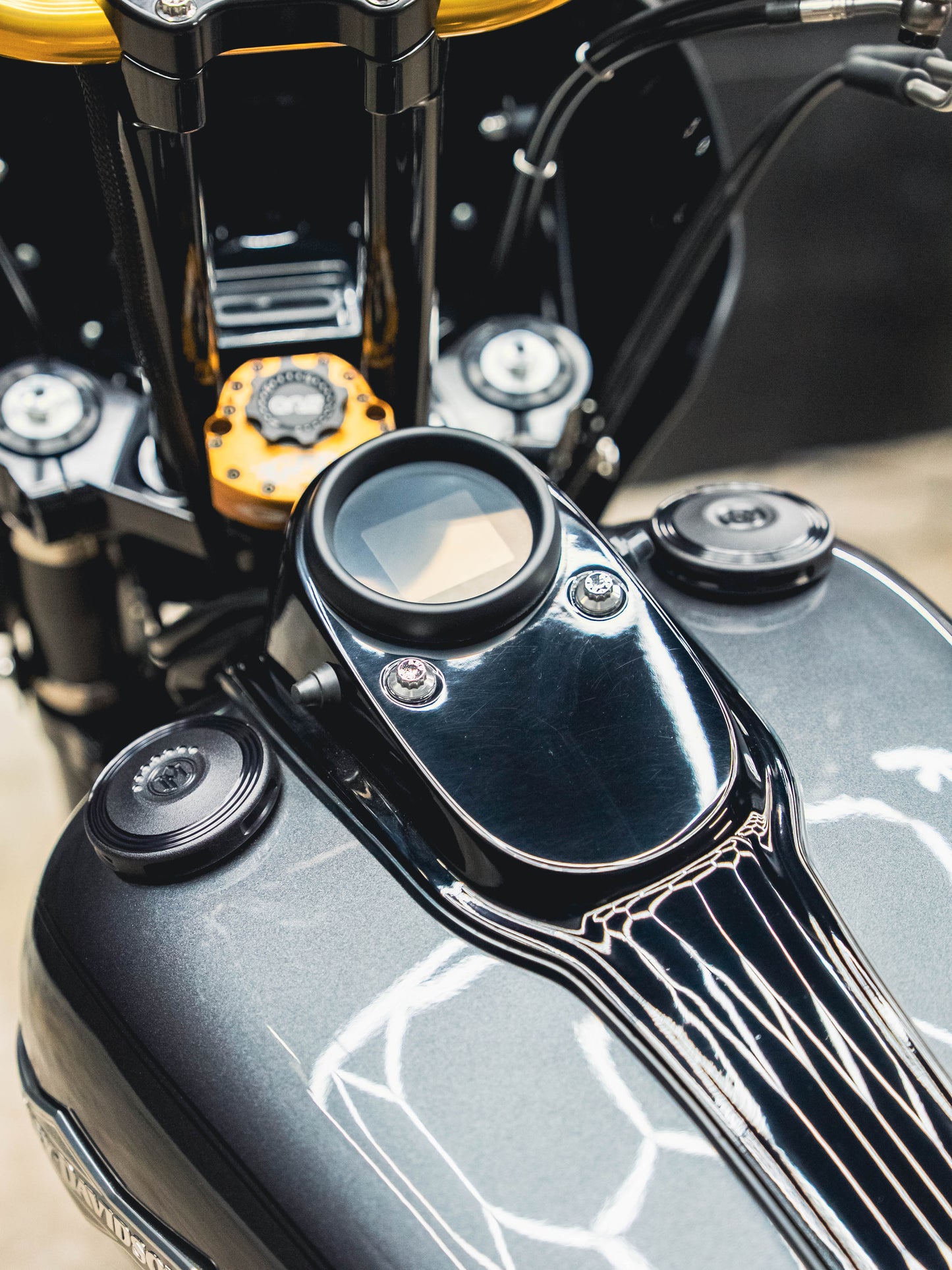 2005 FXDLI POPS GARAGE BUILD!