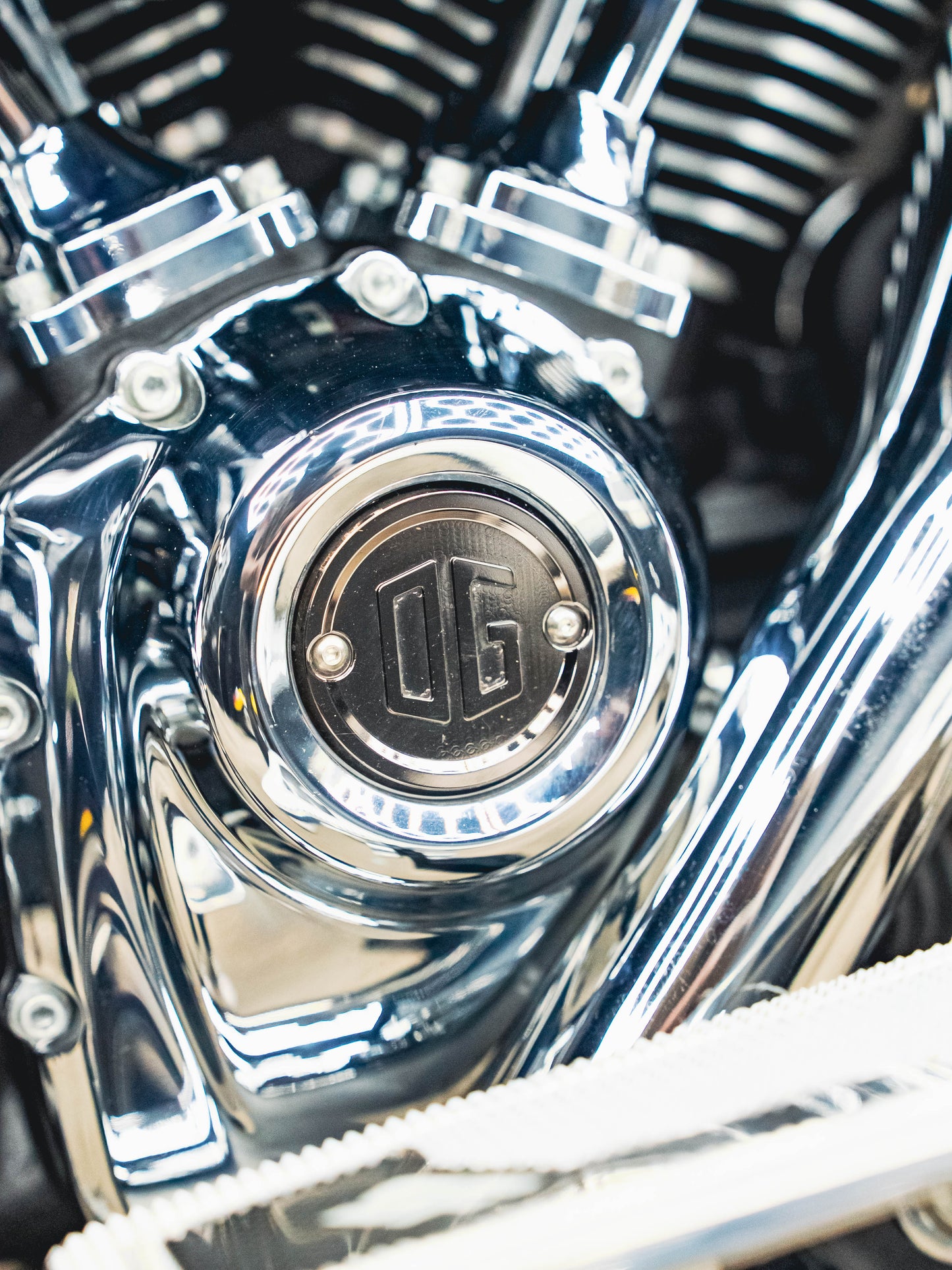 2018 ROAD KING 124" FUEL MOTO! CARBON