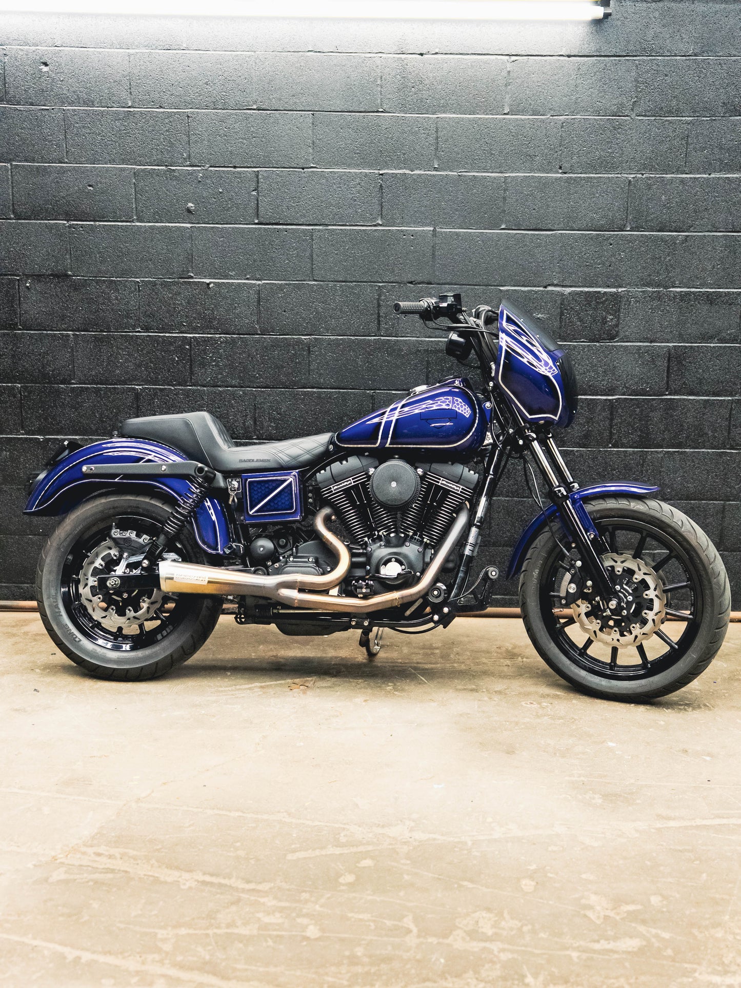 2002 FXDX 6K MILES. FRESH BUILD