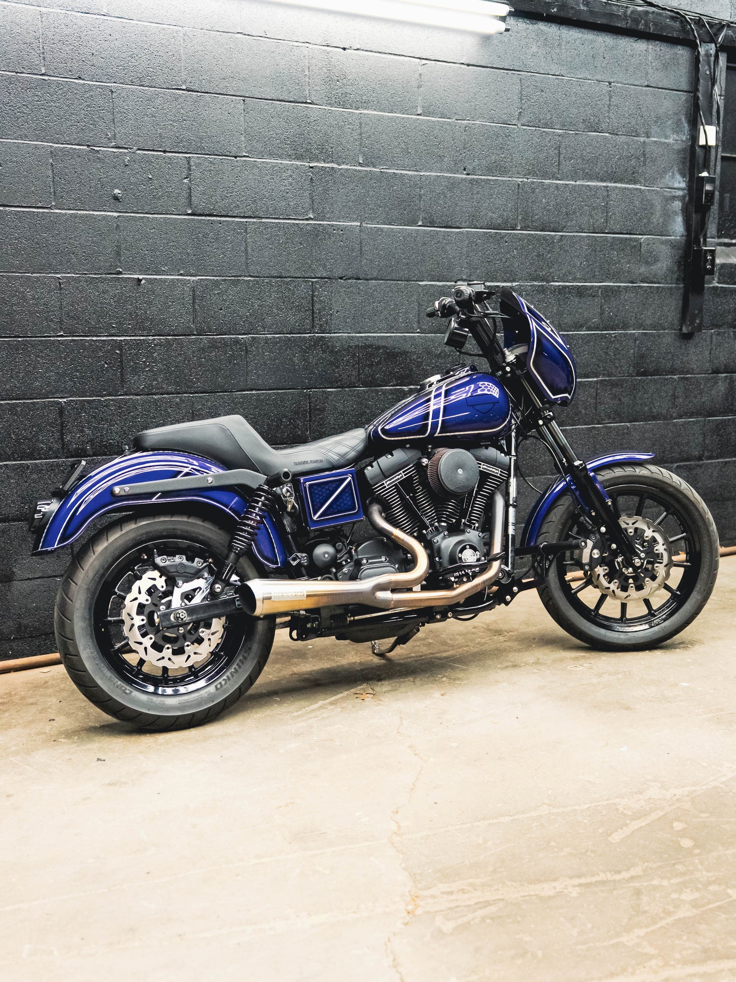 2002 FXDX 6K MILES. FRESH BUILD