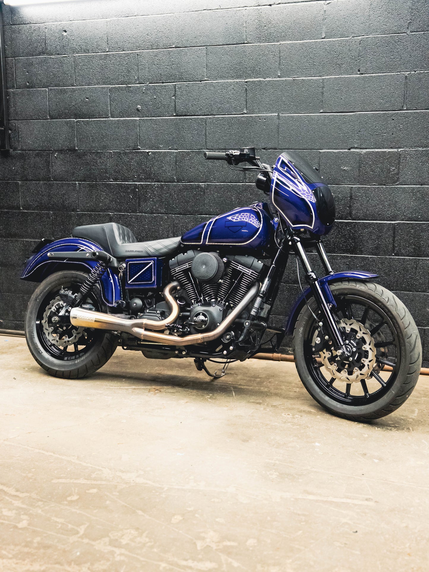 2002 FXDX 6K MILES. FRESH BUILD