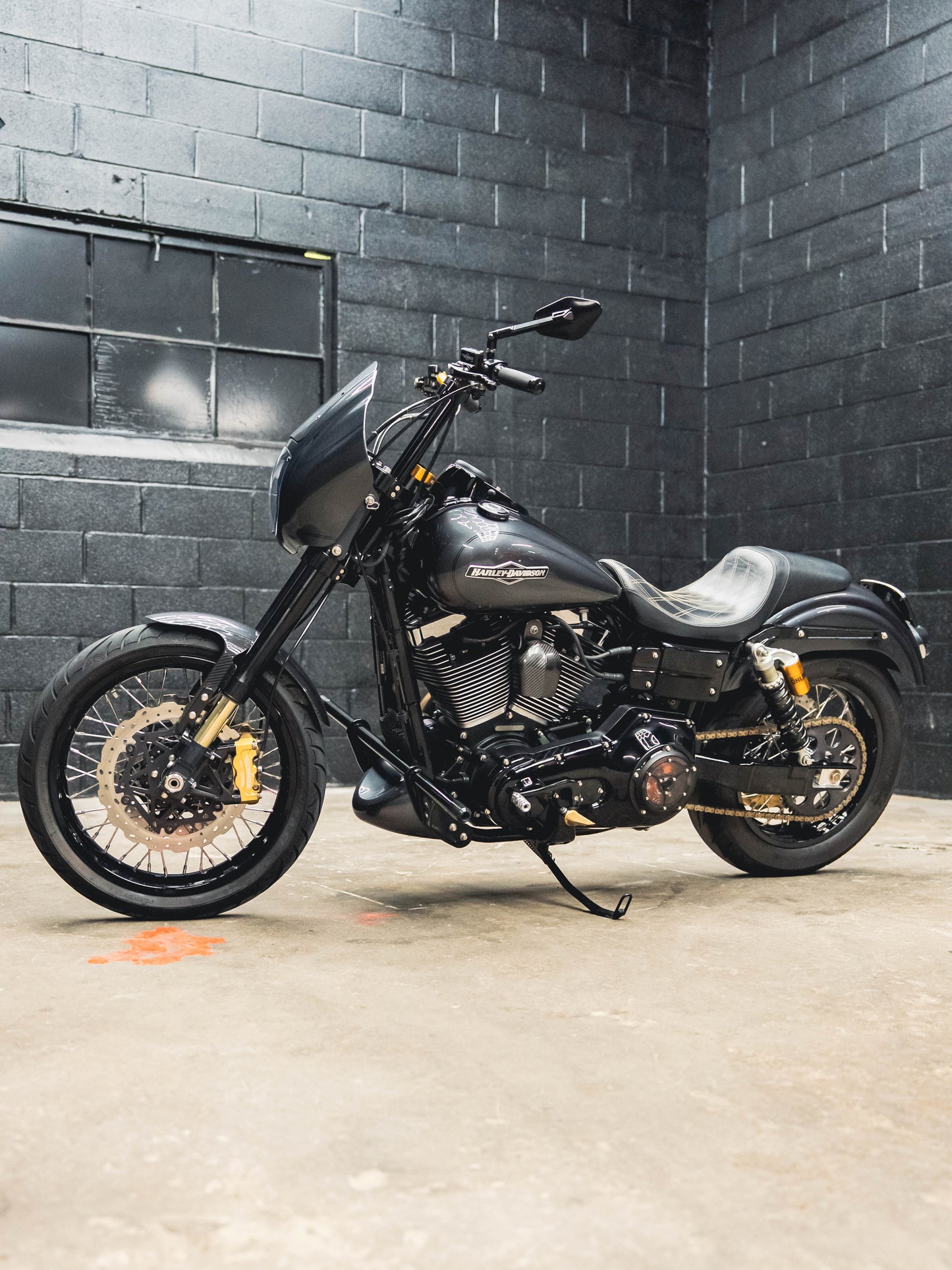 2005 FXDLI POPS GARAGE BUILD!