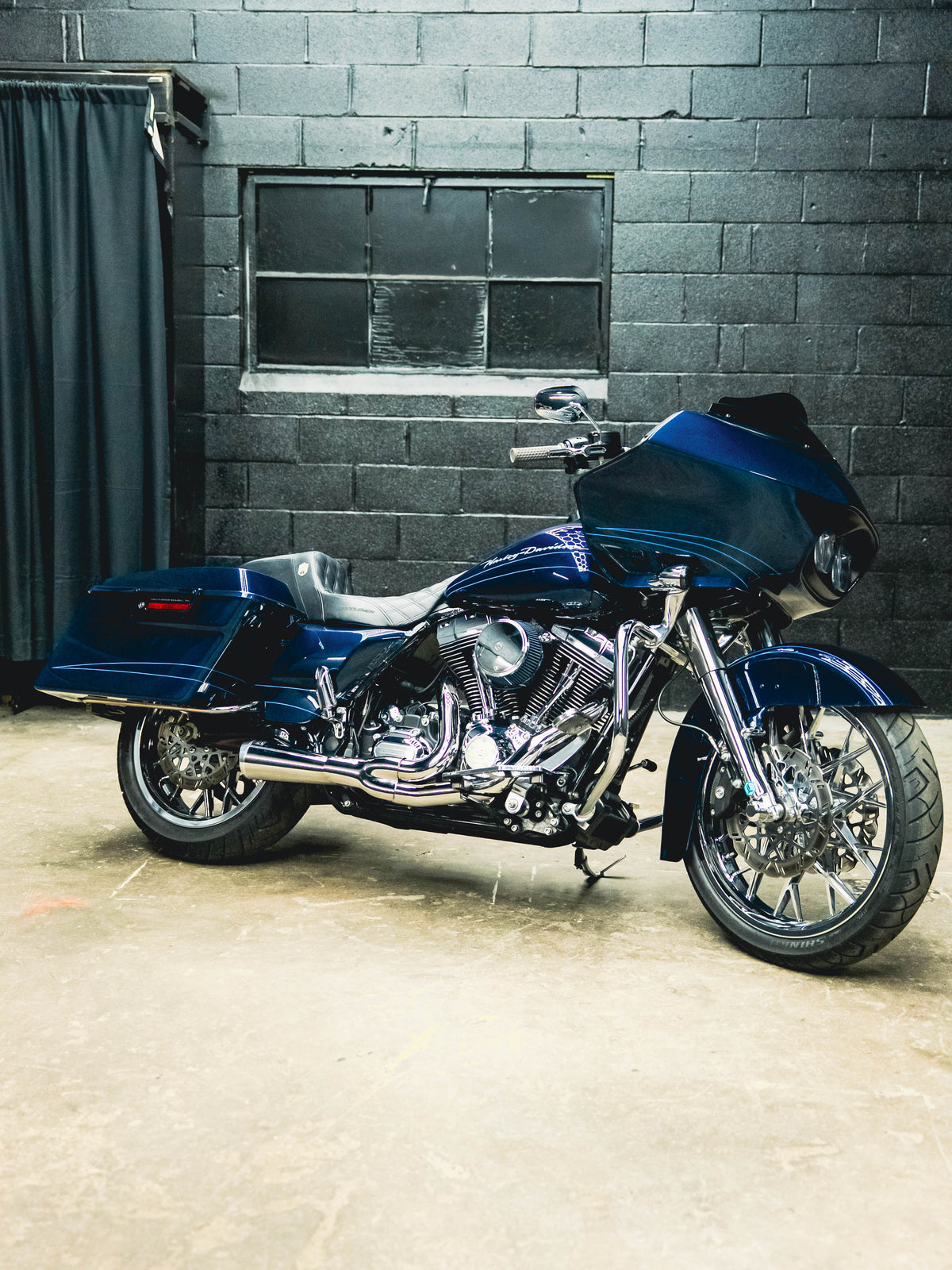 2013 ROAD GLIDE BIG BLUE PEARL