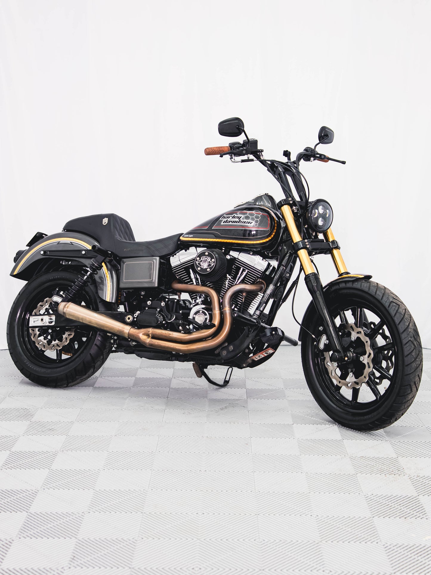 2016 FXDL