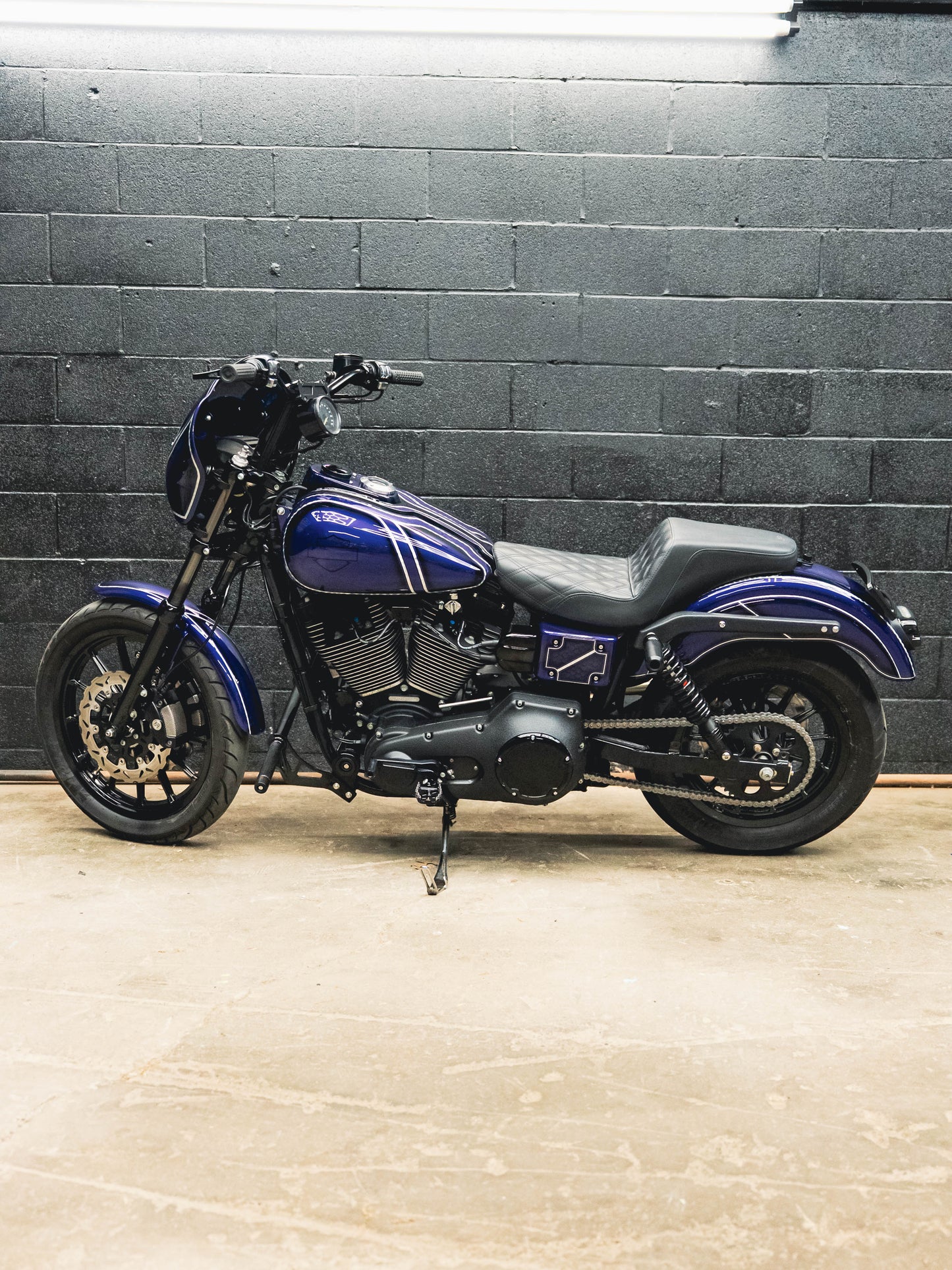 2002 FXDX 6K MILES. FRESH BUILD