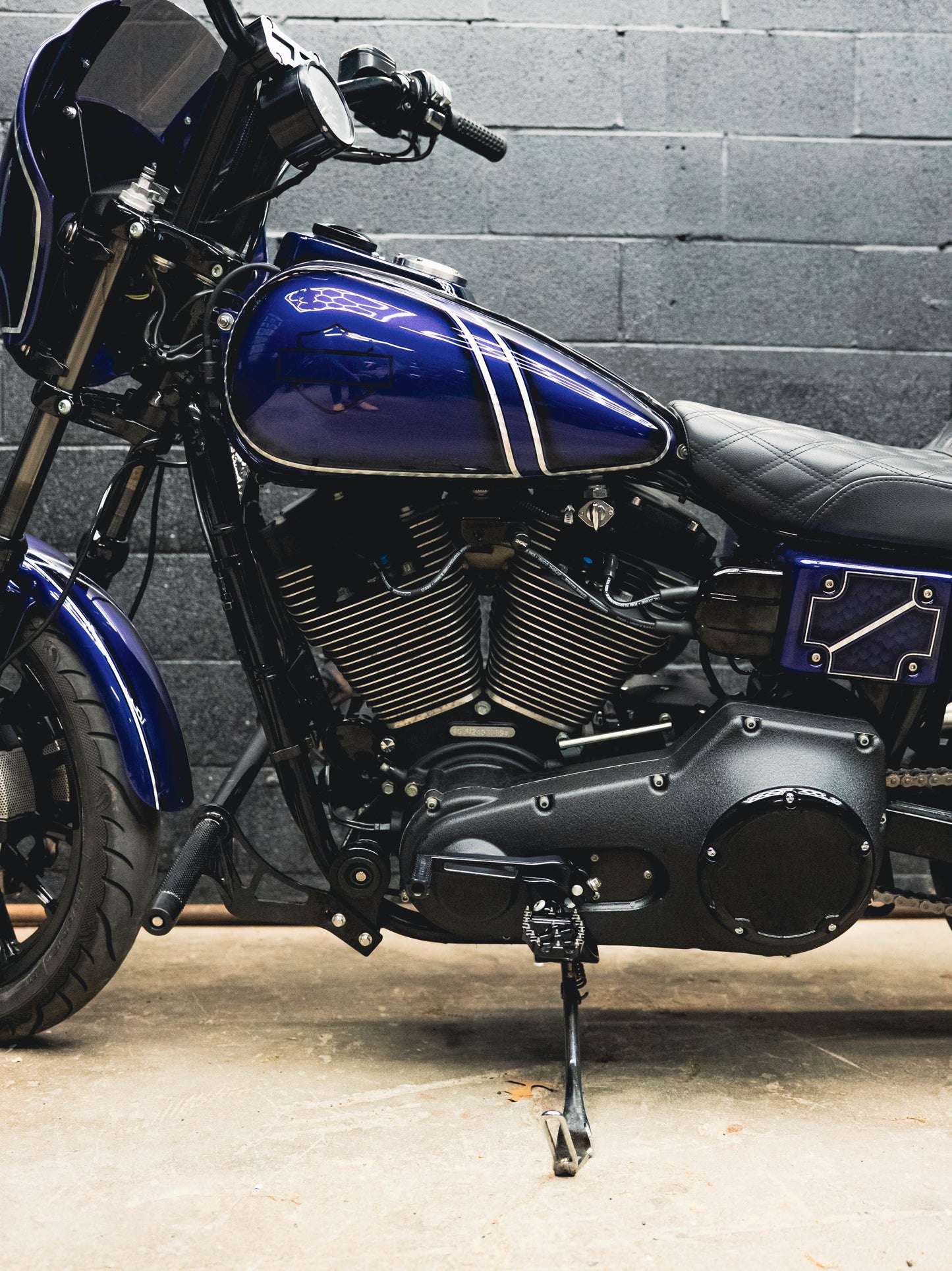 2002 FXDX 6K MILES. FRESH BUILD