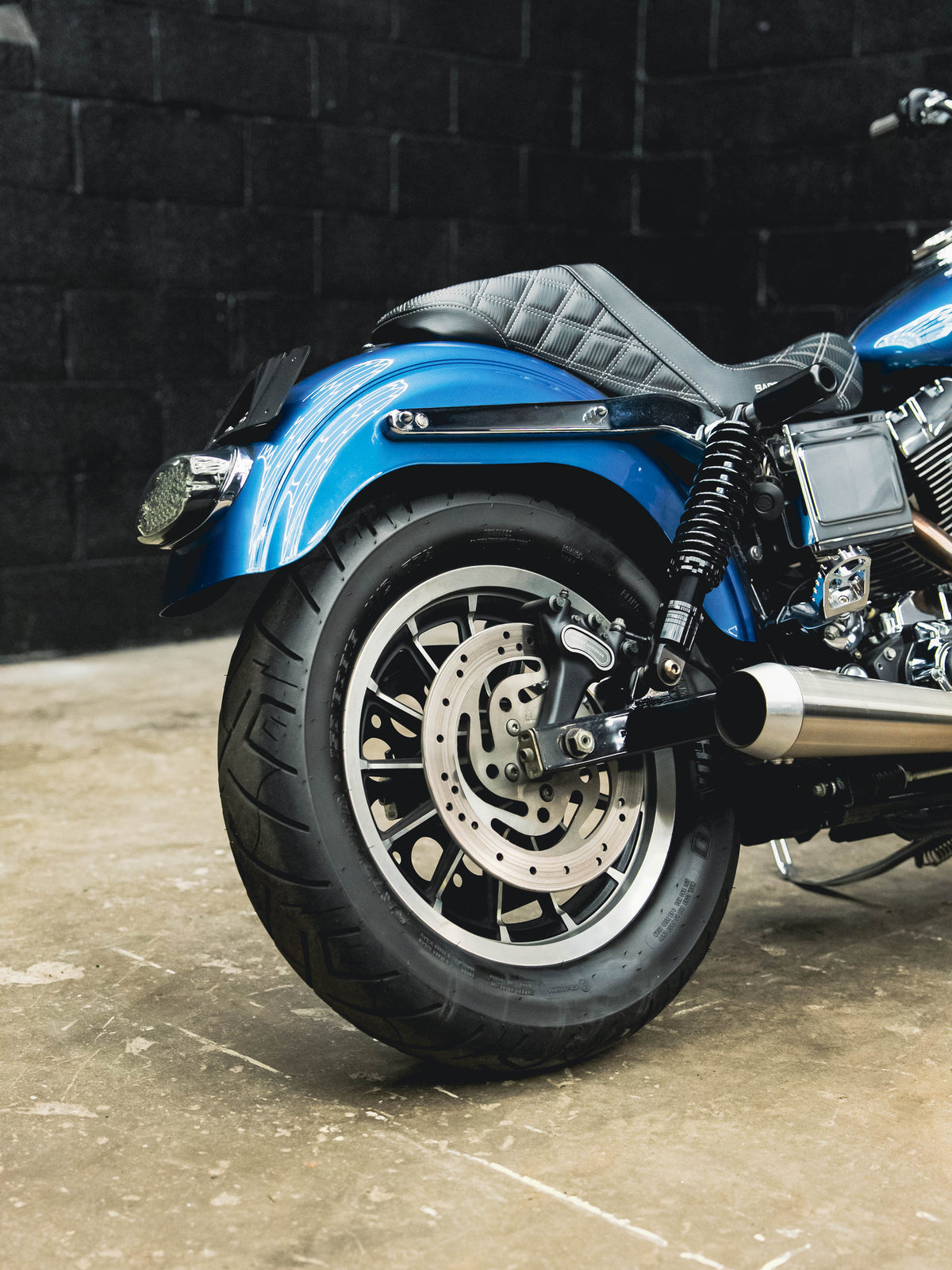 2005 FXDL CHOPPER BLUE PEARL 7K MILES