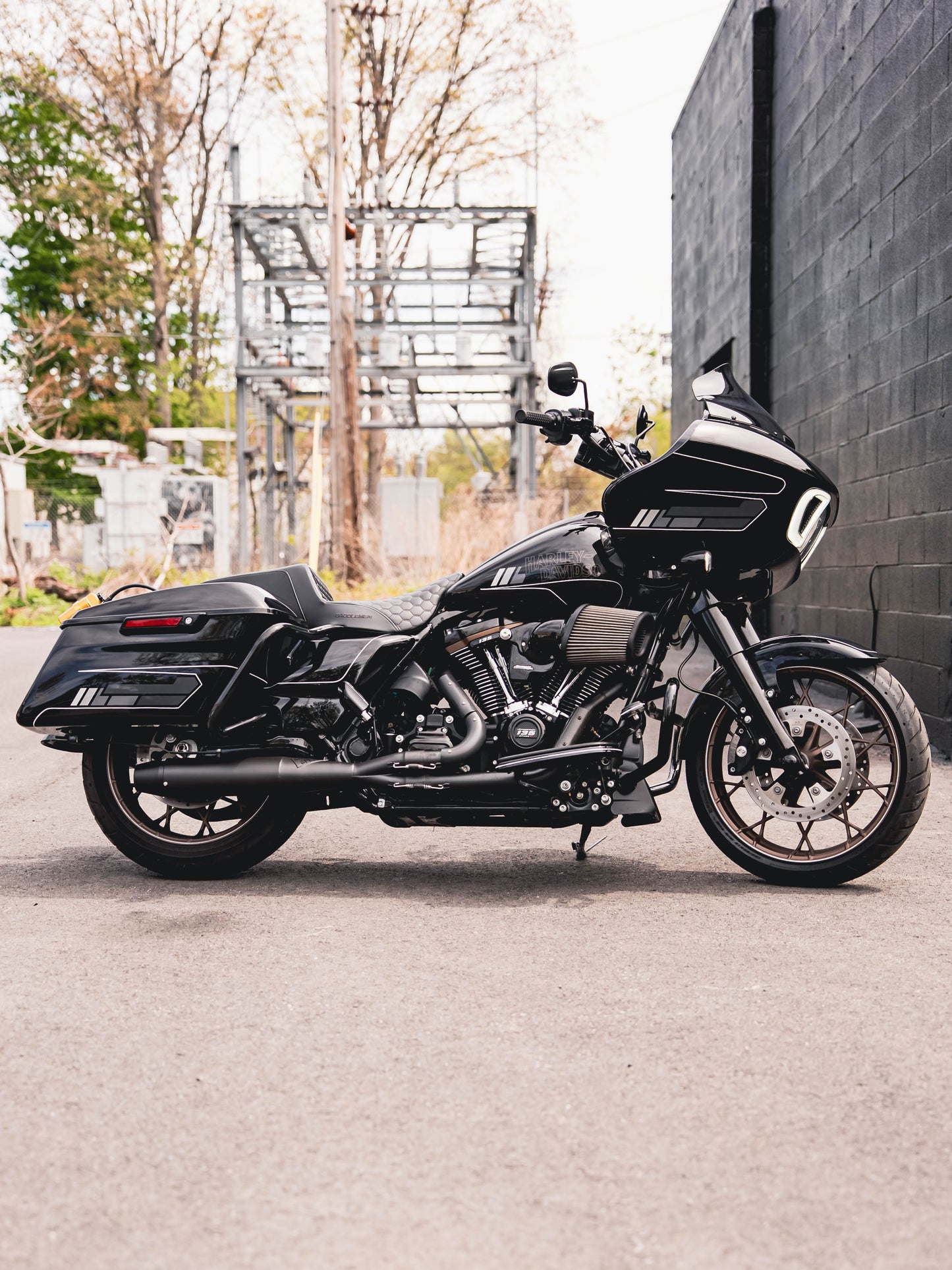 2023 ROAD GLIDE ST 135" CRATE MOTOR 3k MILES