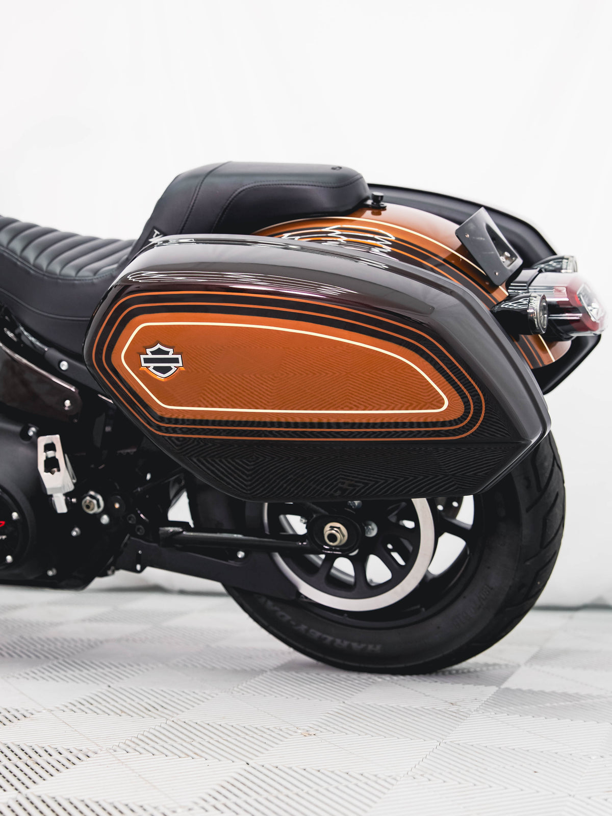 2025 LOW RIDER ST