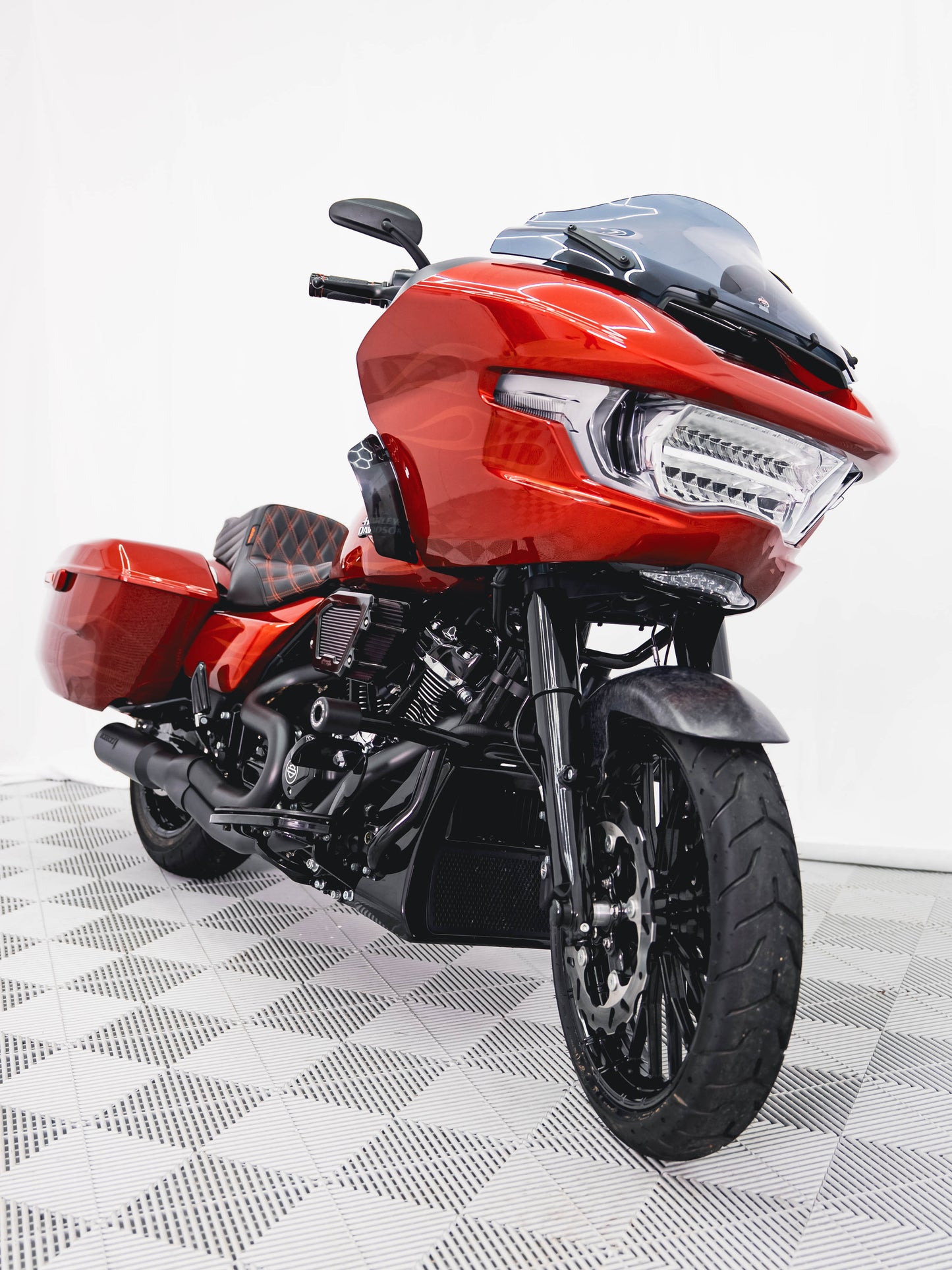 2025 ROAD GLIDE 190 MILES