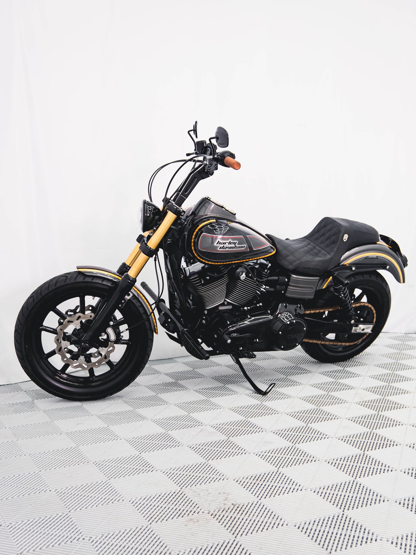 2016 FXDL