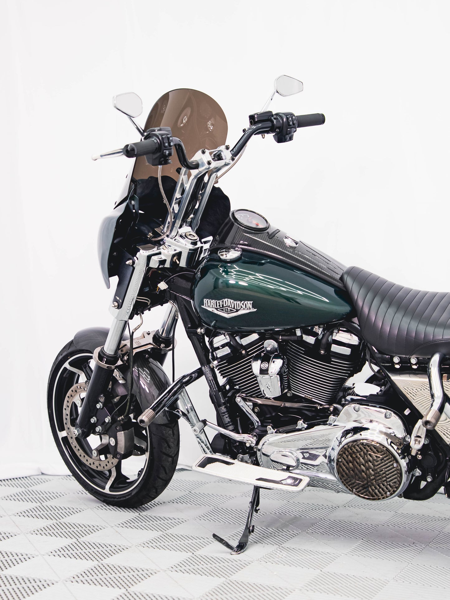2018 ROAD KING 124" FUEL MOTO! CARBON