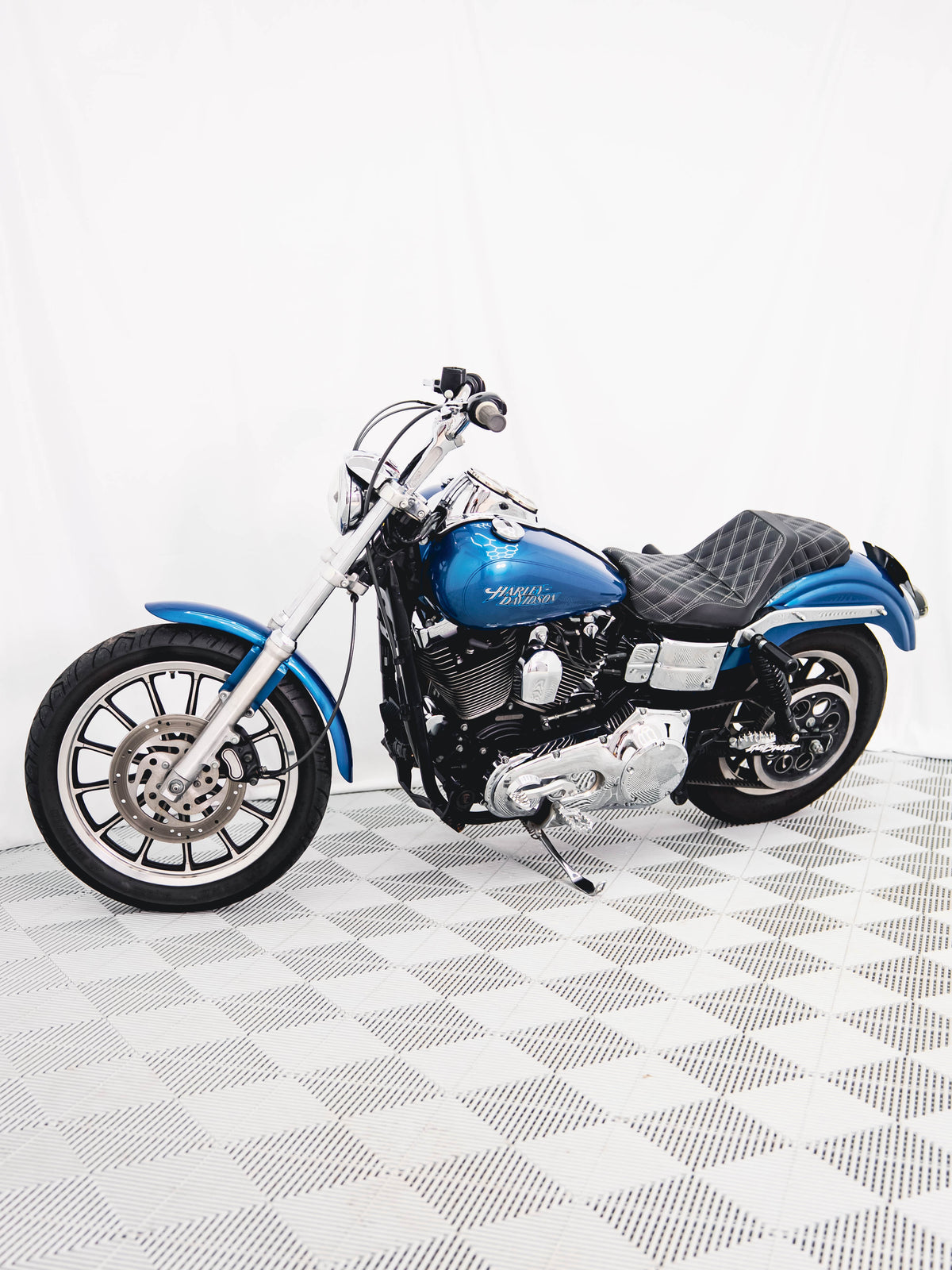 2005 FXDL CHOPPER BLUE PEARL 7K MILES