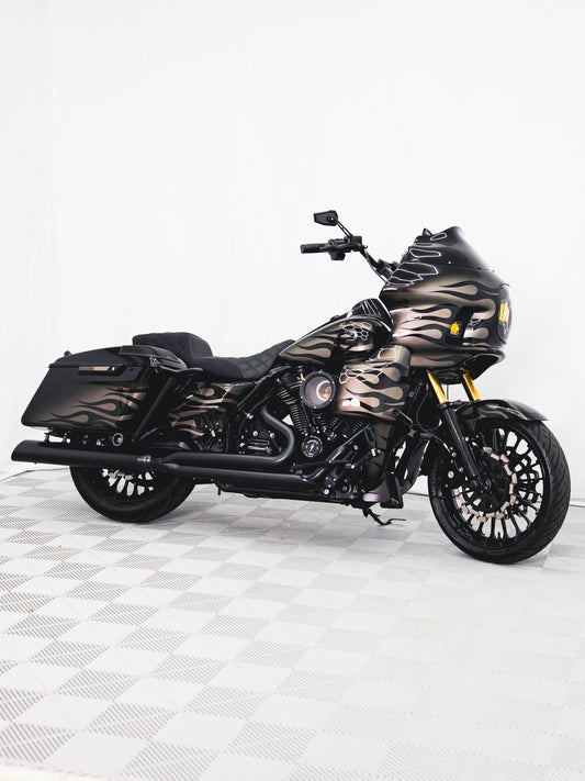 2018 ROAD KING 124"