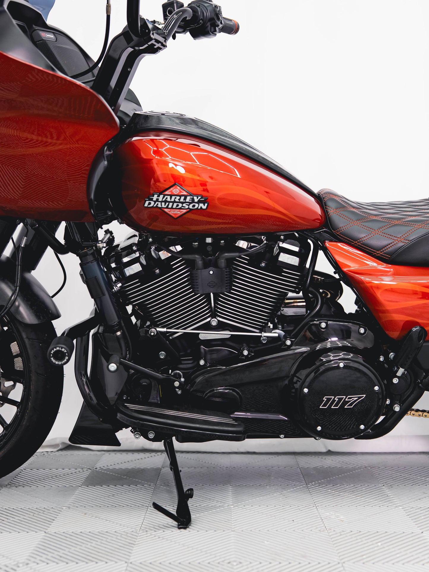 2025 ROAD GLIDE 190 MILES