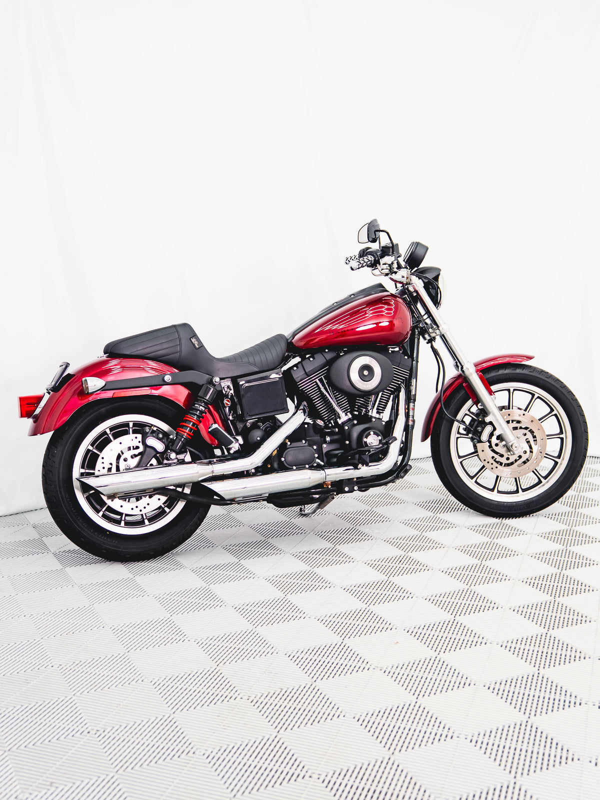 2005 FXDXI EFI 9K MILES! LAVA RED SUNGLO