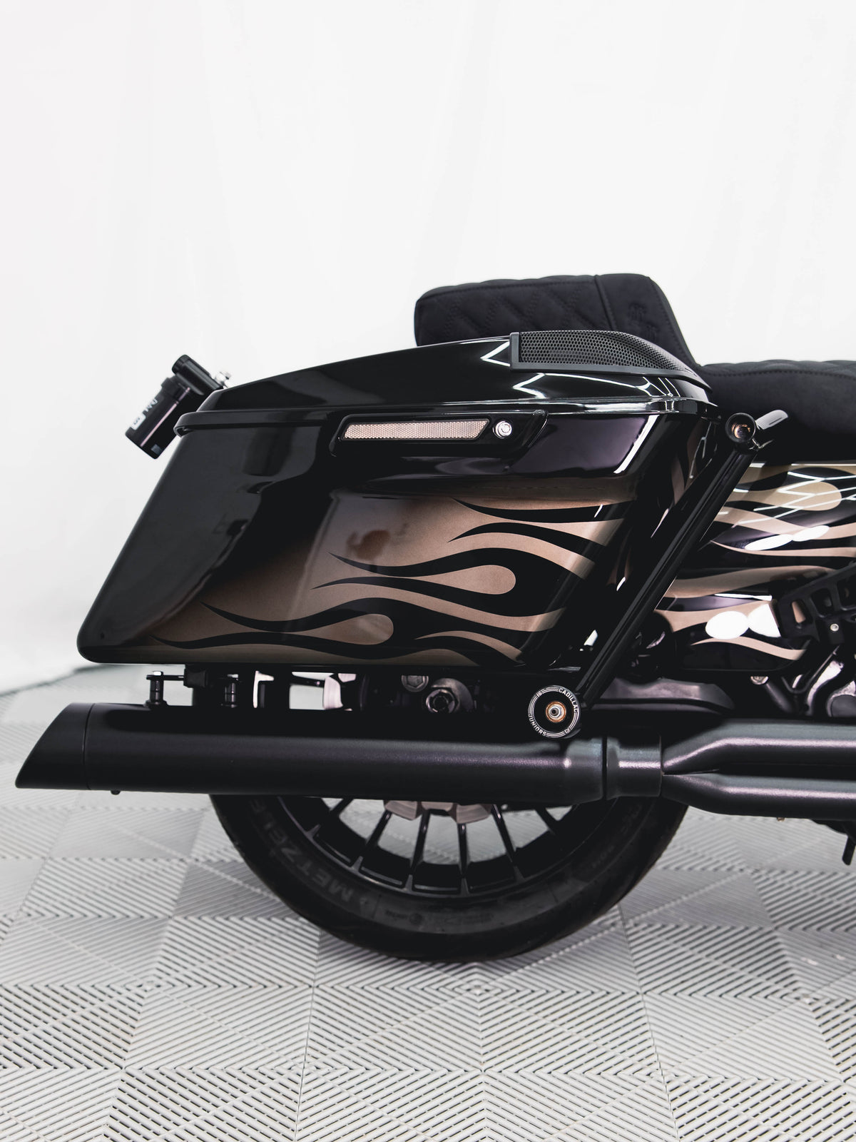 2018 ROAD KING 124"