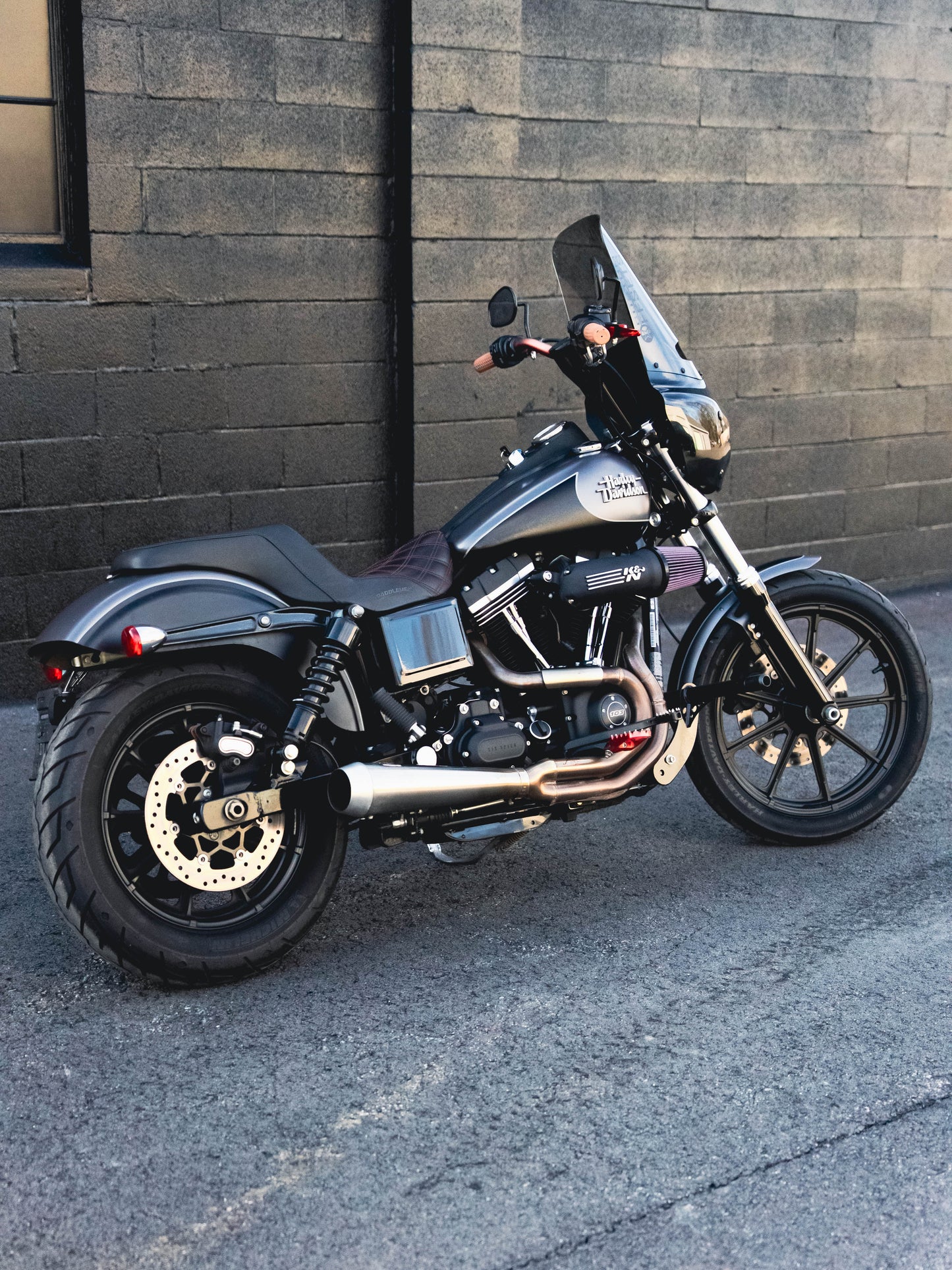 2017 FXDB STREET BOB