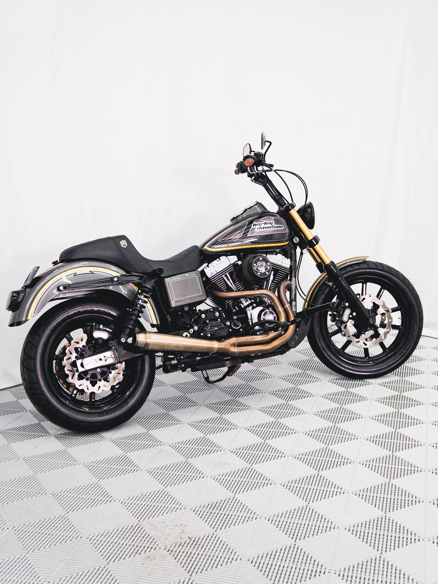 2016 FXDL