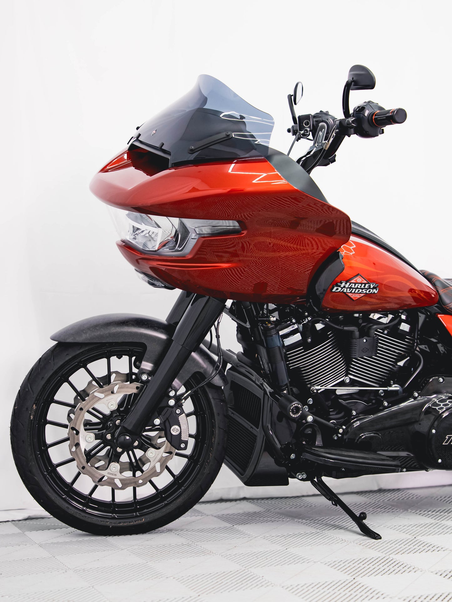 2025 ROAD GLIDE 190 MILES