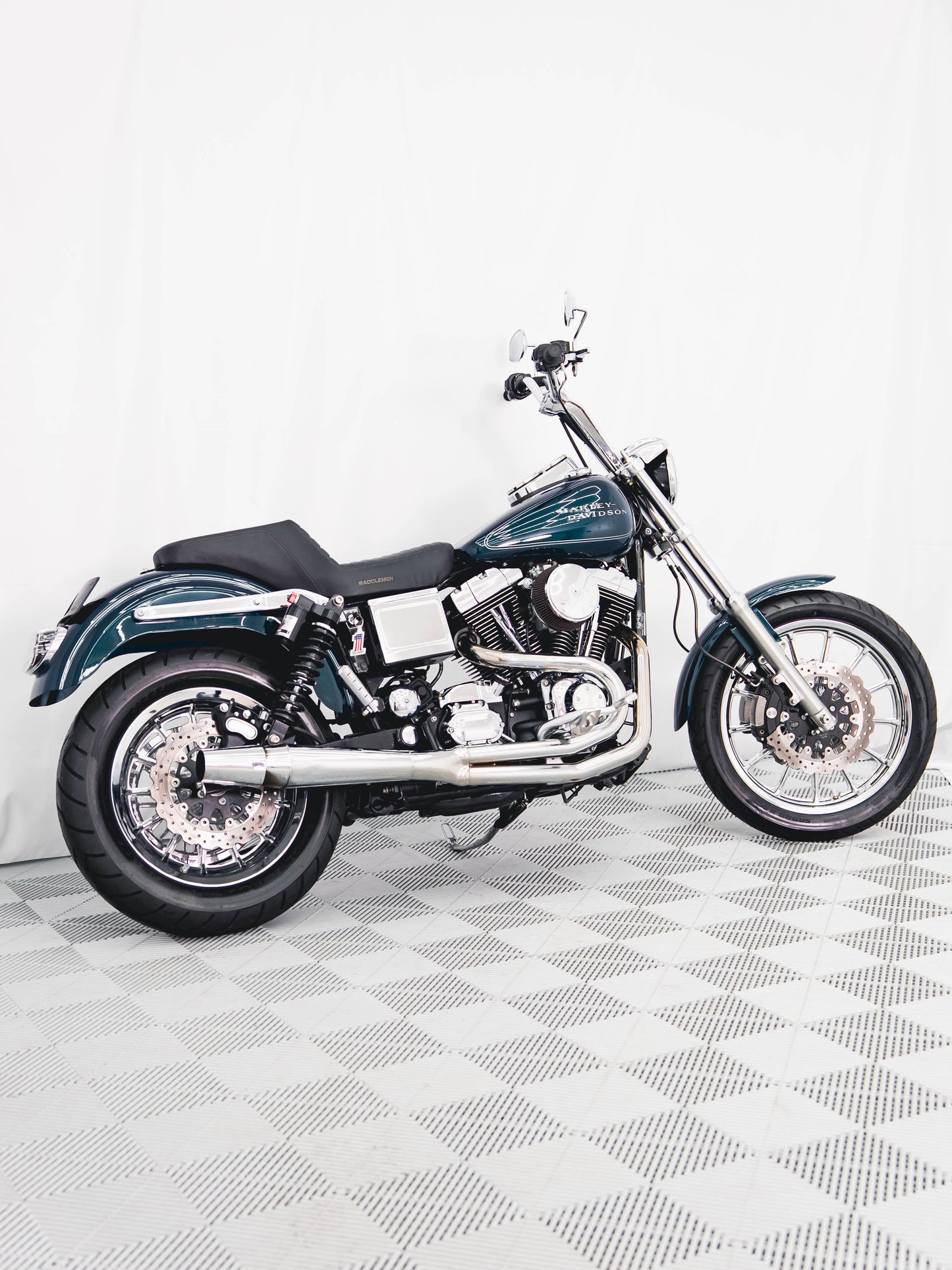 2002 FXDL JADE SUNGLO