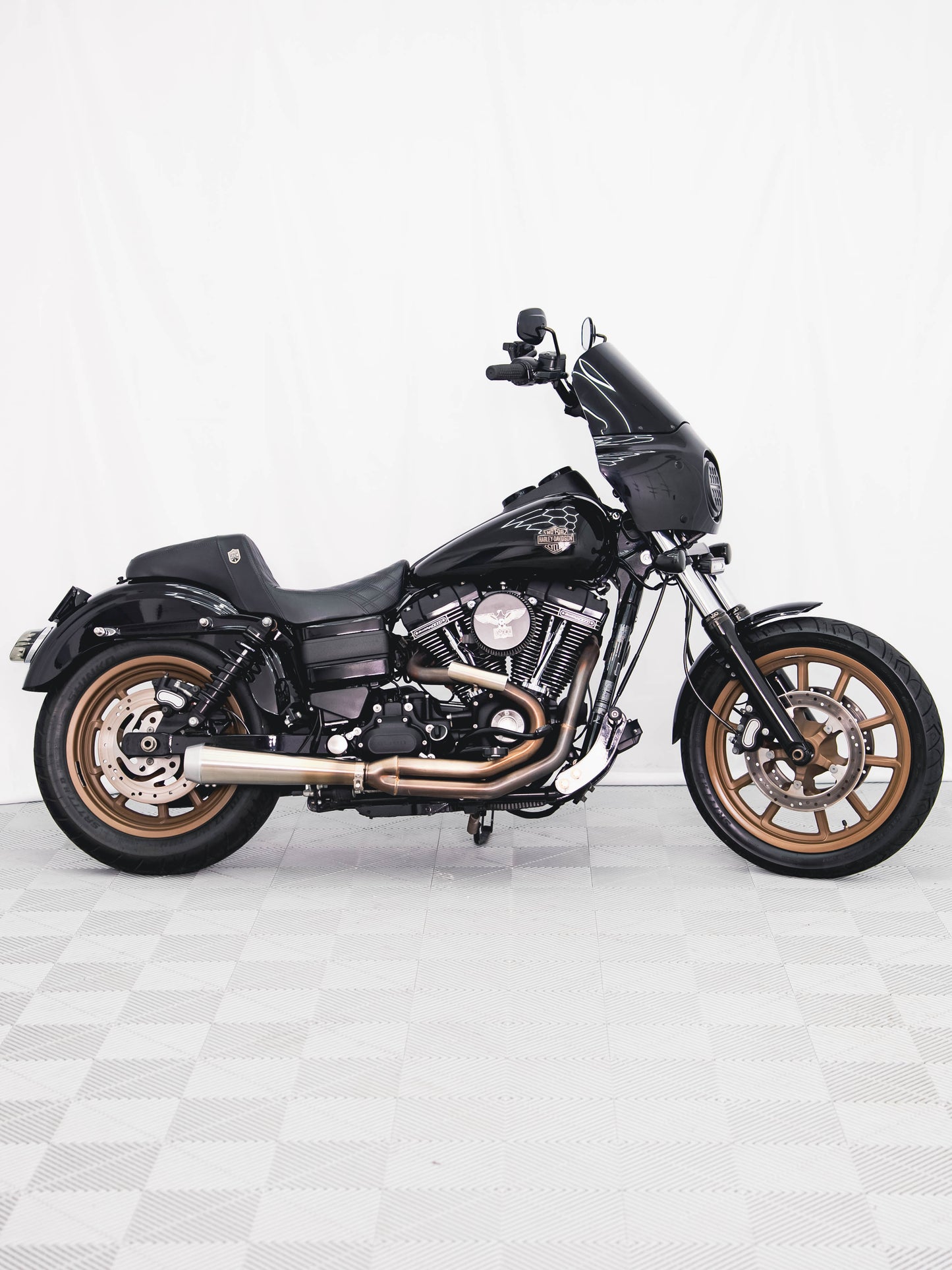 2017 FXDLS