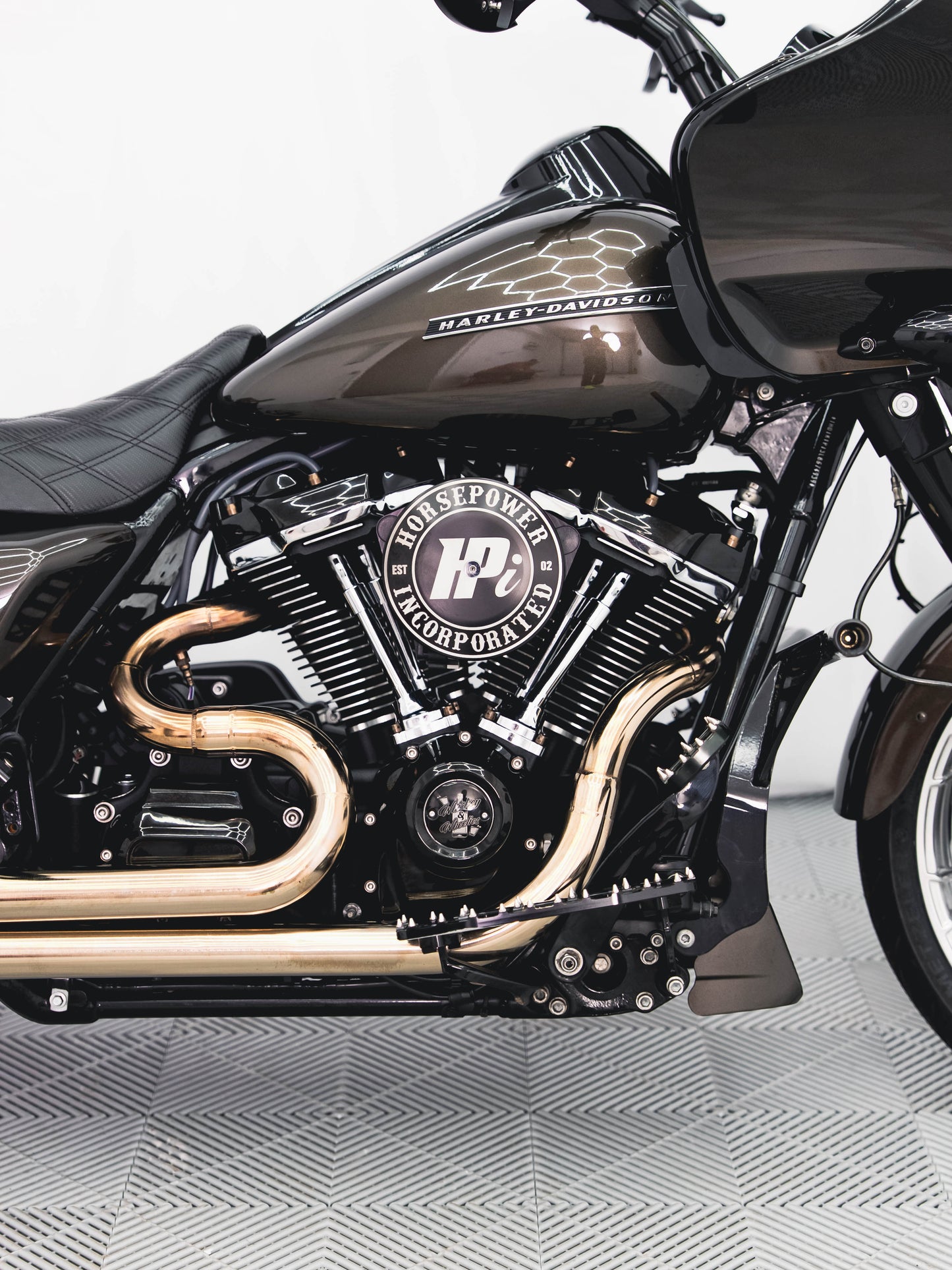 2020 ROAD GLIDE RIVER ROCK GREY