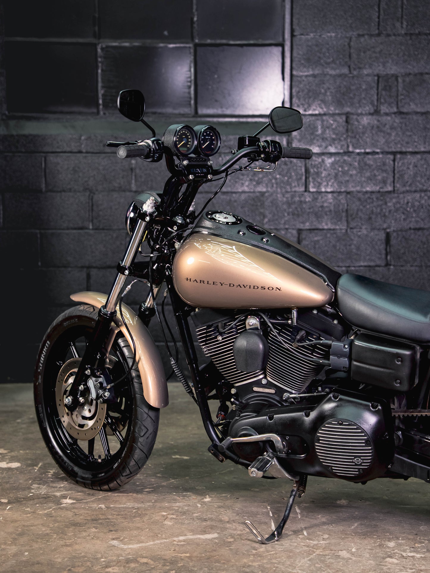 2005 FXDXi SMOKEY GOLD