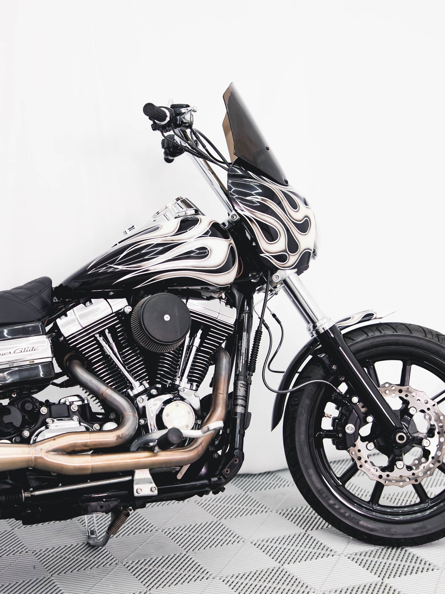 2011 SUPER GLIDE CUSTOM