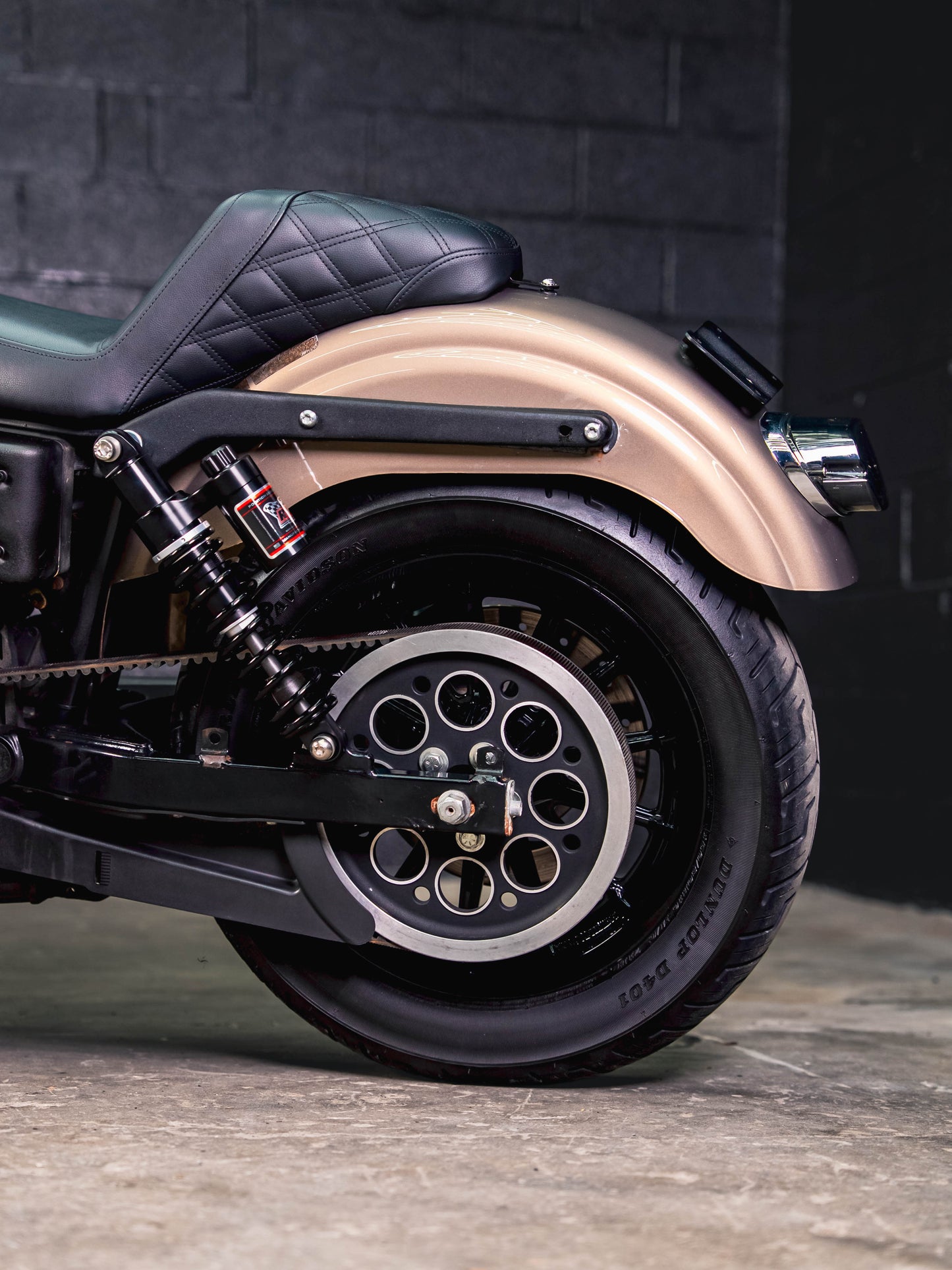 2005 FXDXi SMOKEY GOLD