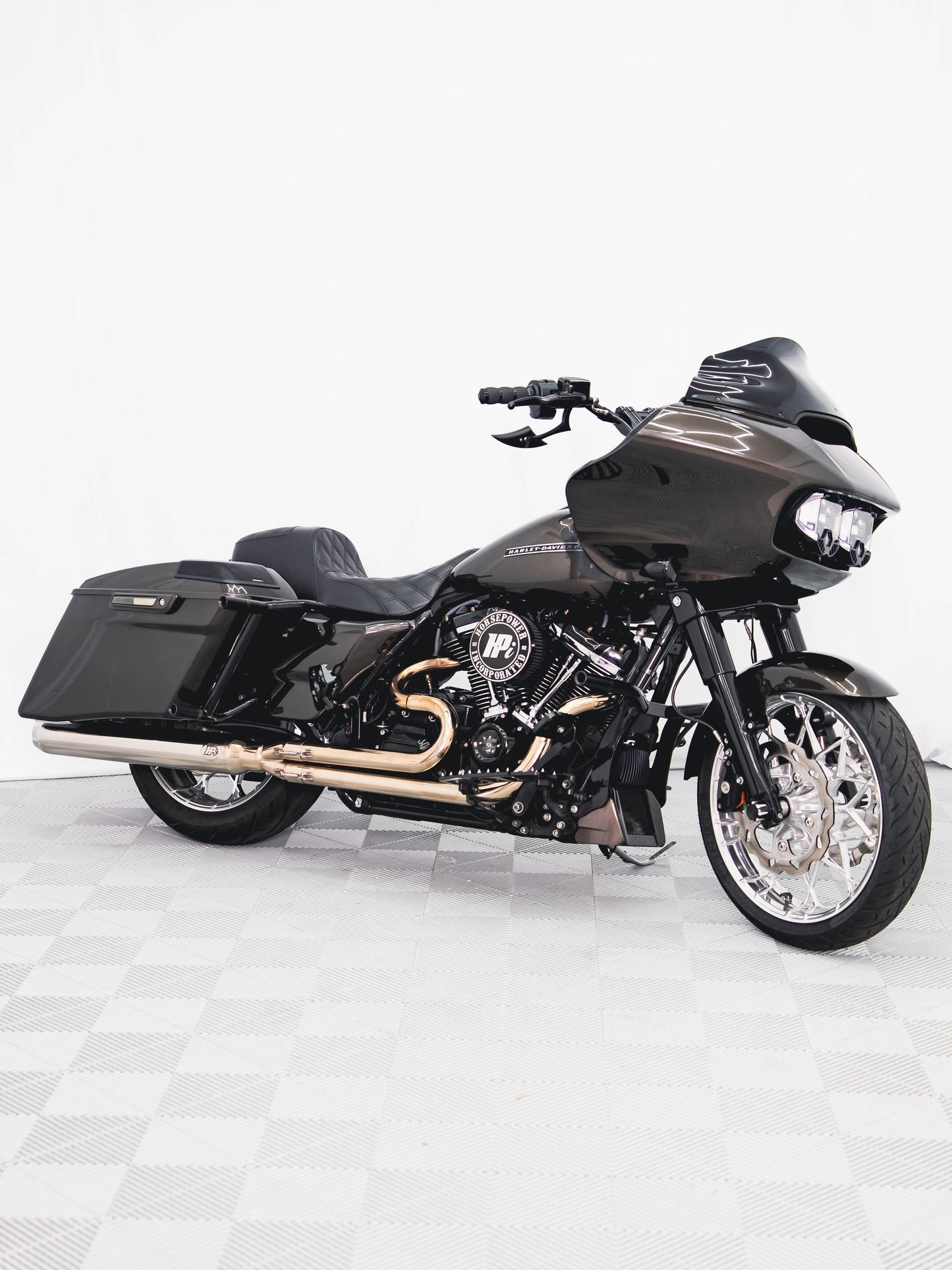 2020 ROAD GLIDE RIVER ROCK GREY