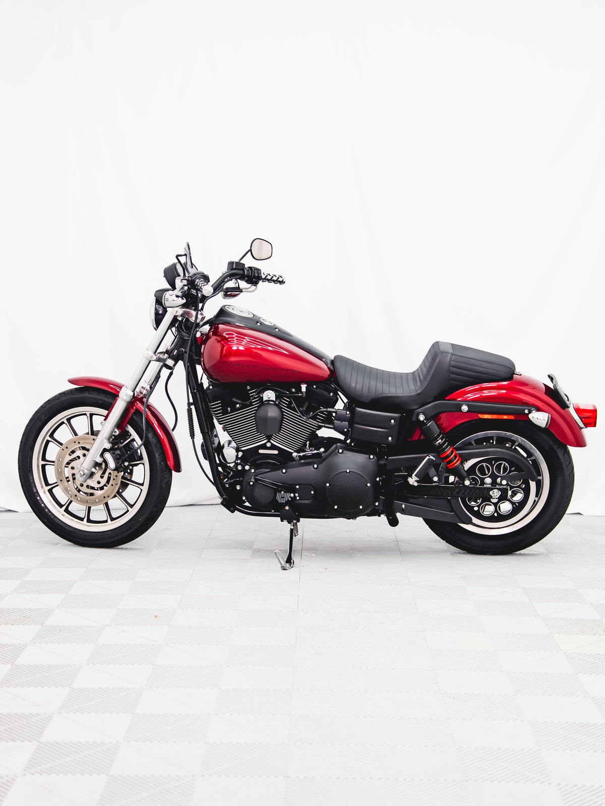 2005 FXDXI EFI 9K MILES! LAVA RED SUNGLO