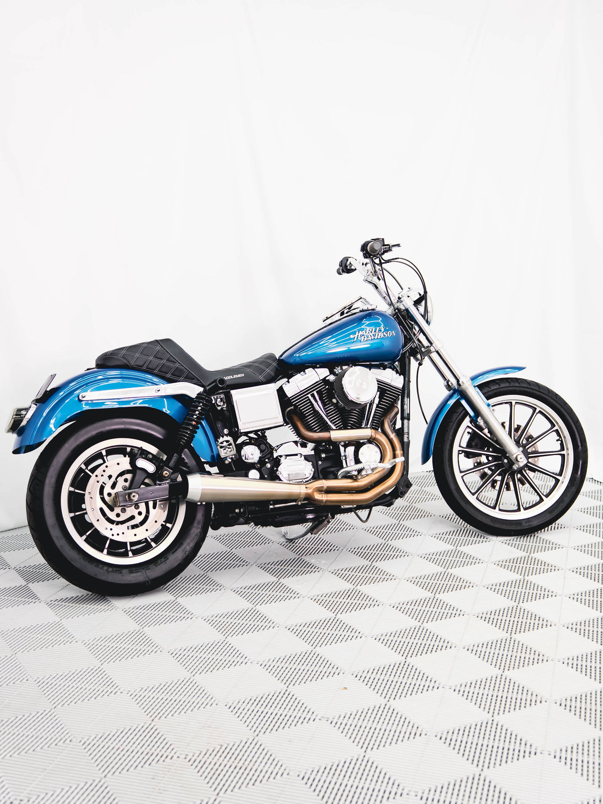 2005 FXDL CHOPPER BLUE PEARL 7K MILES