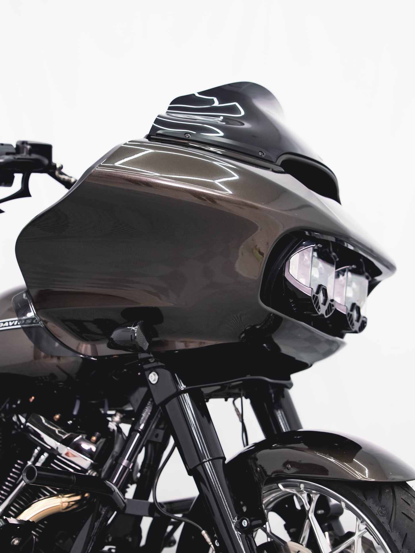 2020 ROAD GLIDE RIVER ROCK GREY