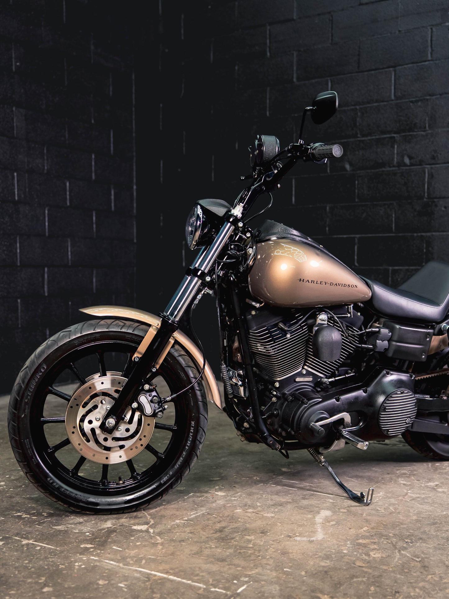2005 FXDXi SMOKEY GOLD