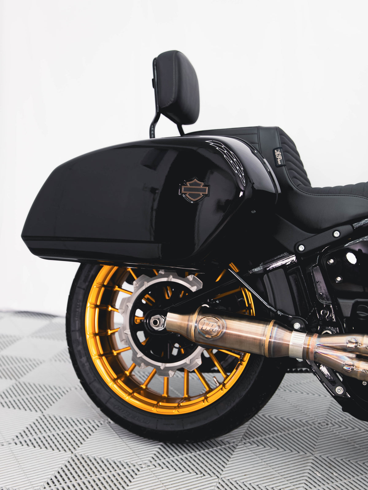 2023 LOW RIDER S