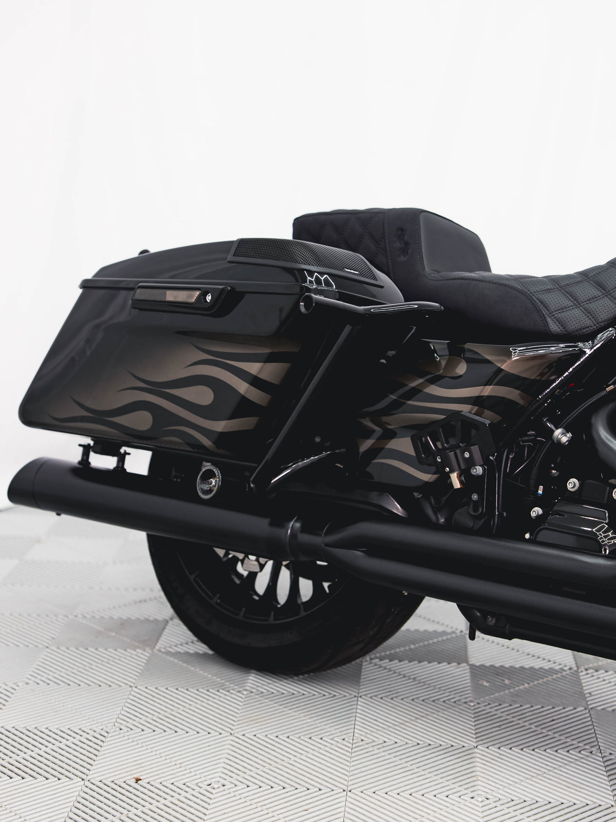 2018 ROAD KING 124"
