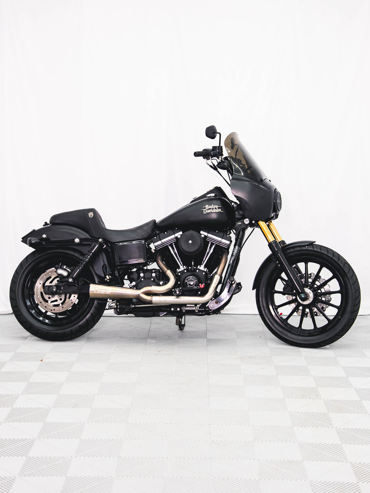 2017 FXDB
